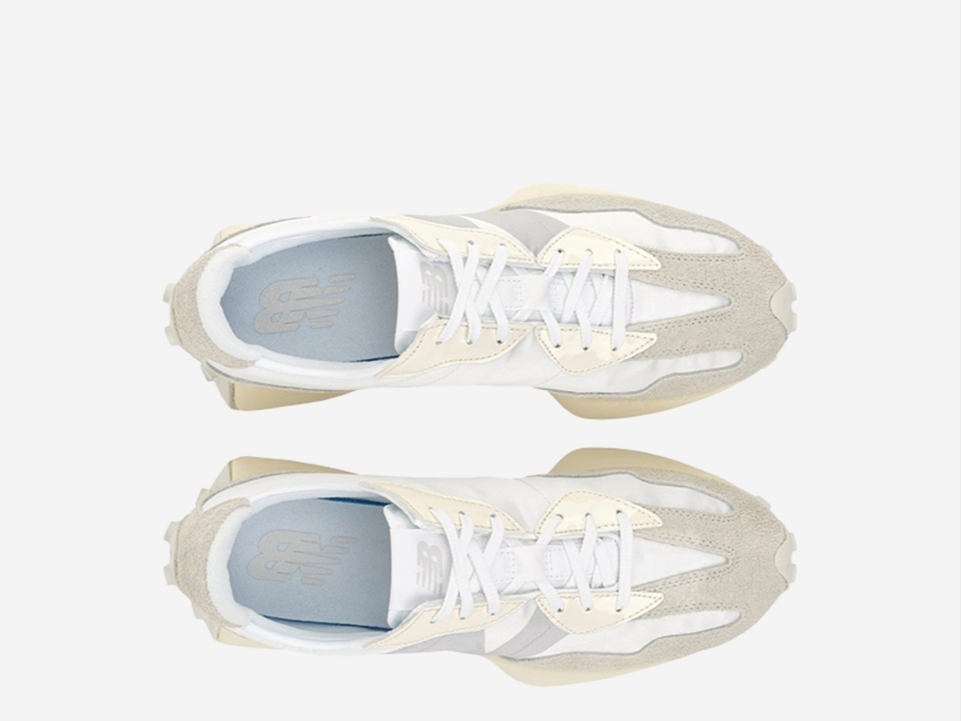 (W) New Balance 327 White Moonbeam 착용 스타일