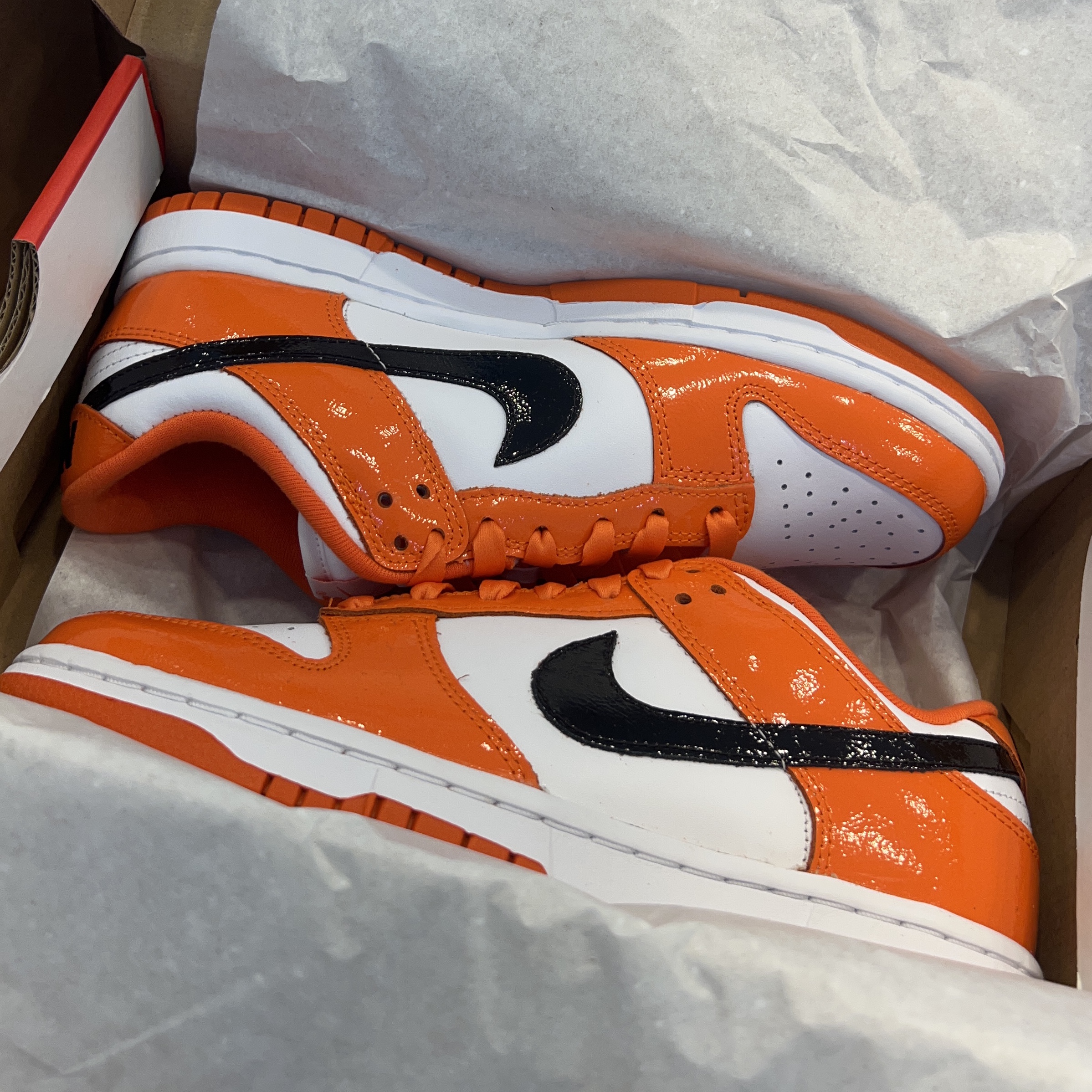(W) Nike Dunk Low Essential Brilliant Orange 착용 스타일