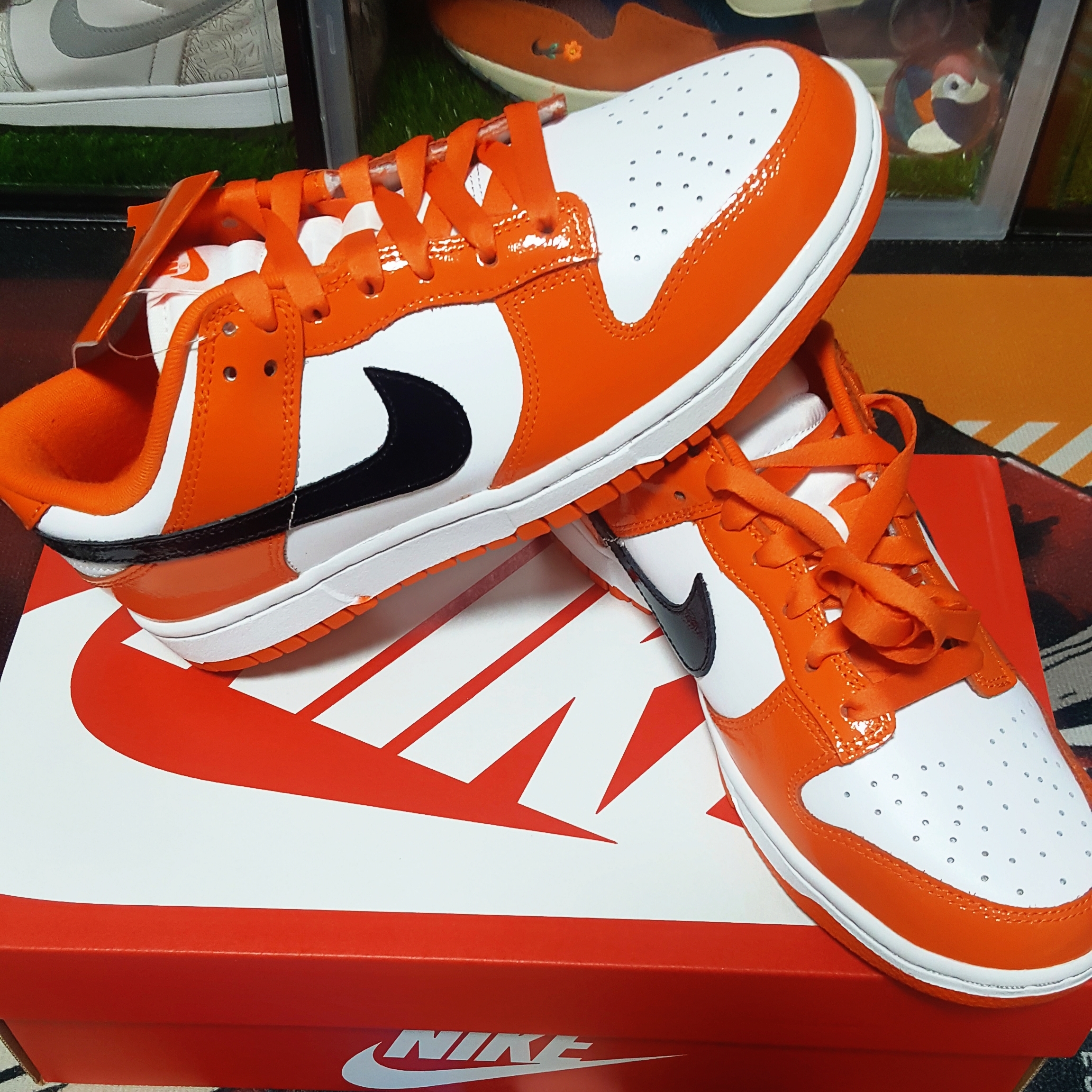 (W) Nike Dunk Low Essential Brilliant Orange 착용 스타일 - 1