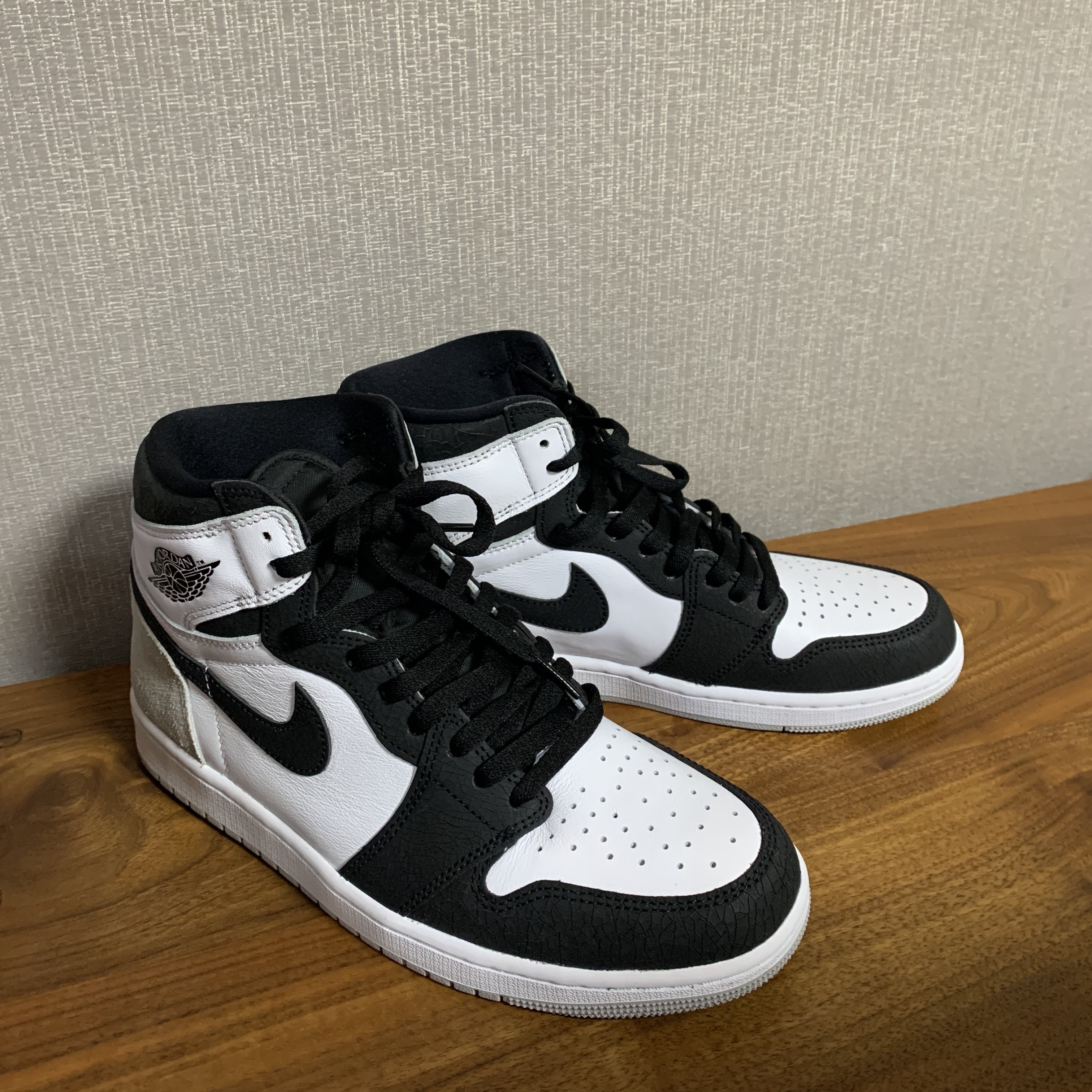 Jordan 1 Retro High OG Bleached Coral 착용 스타일 - 3