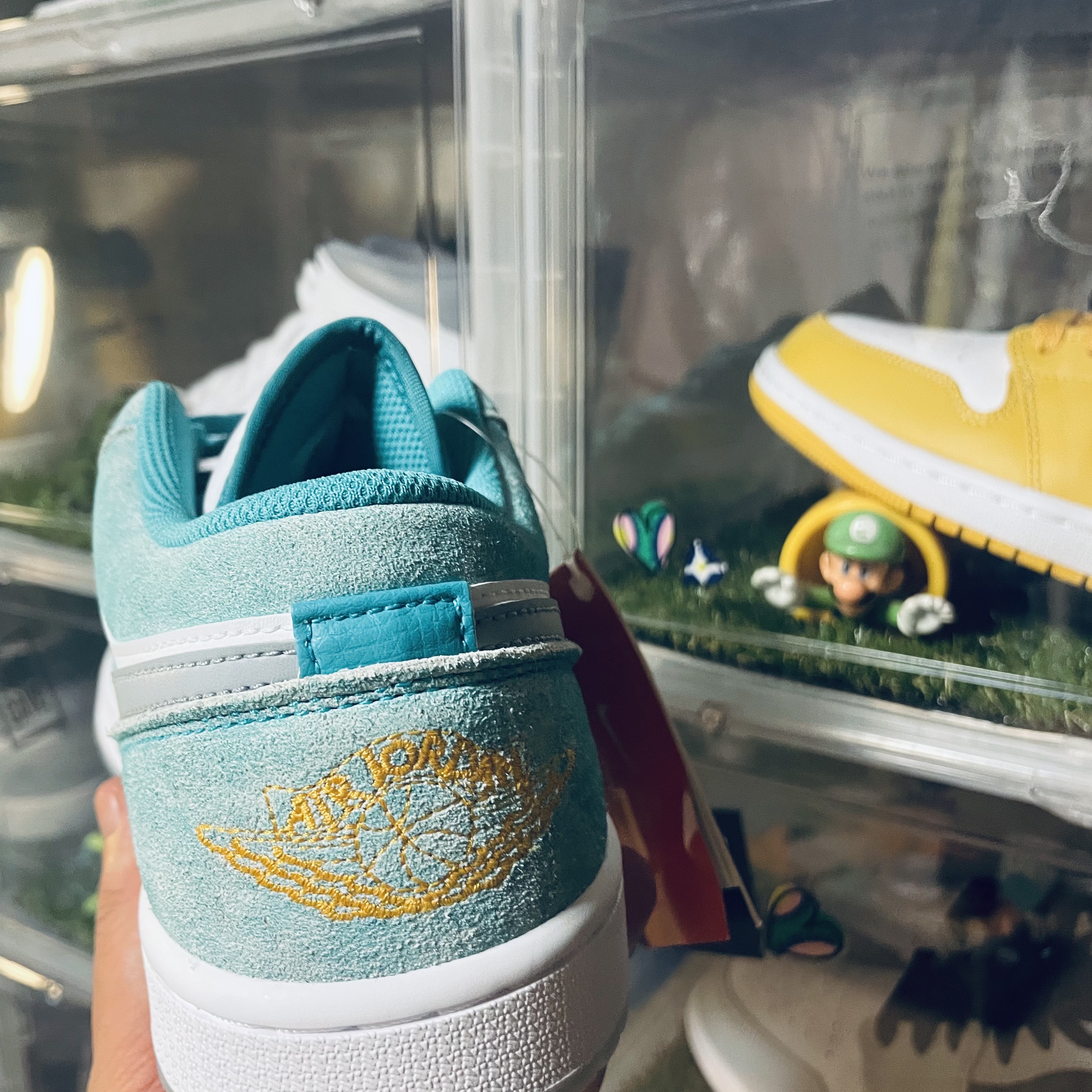 Jordan 1 Low SE New Emerald 착용 스타일 - 2