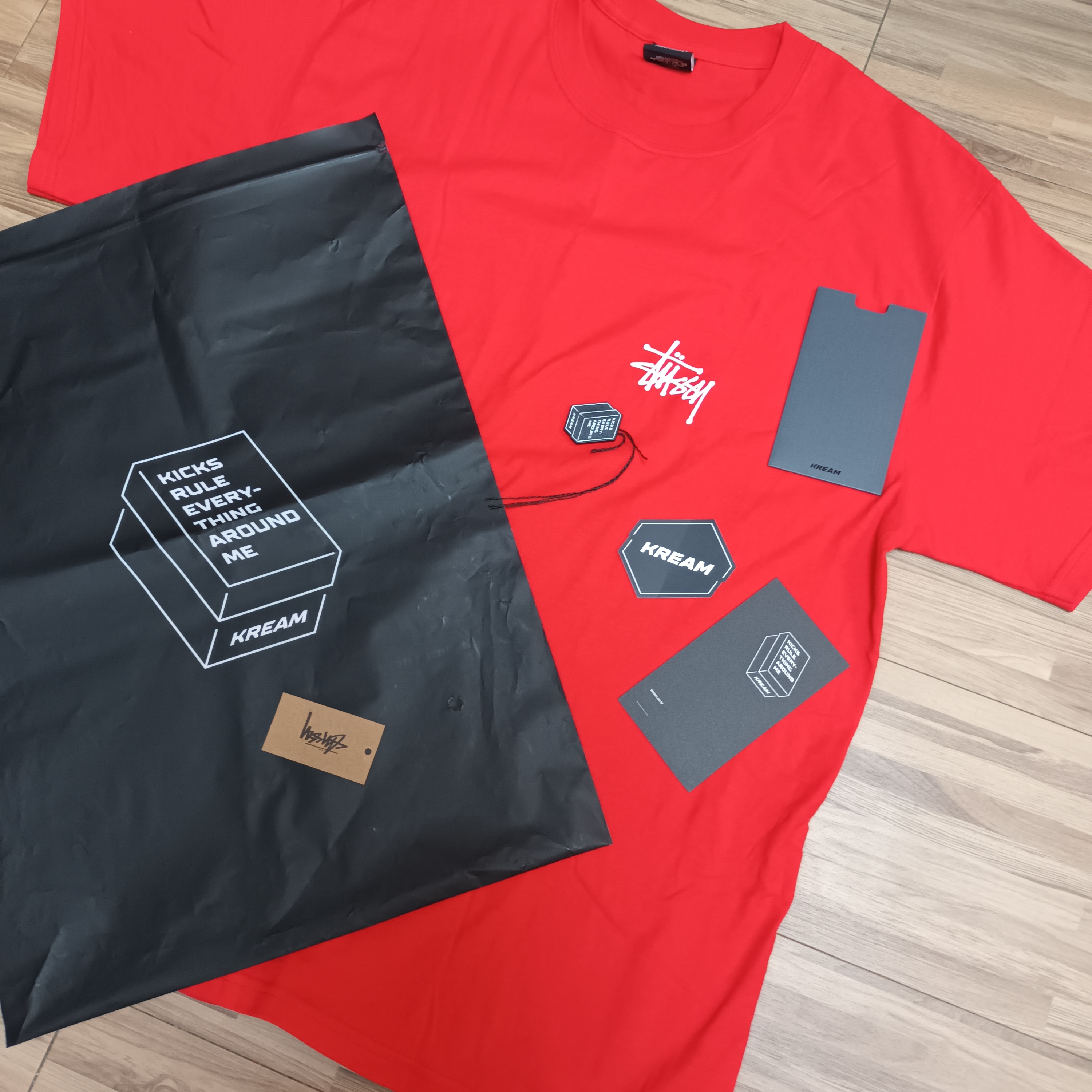 Stussy Basic Stussy T-Shirt Red 2022 착용 스타일 - 1