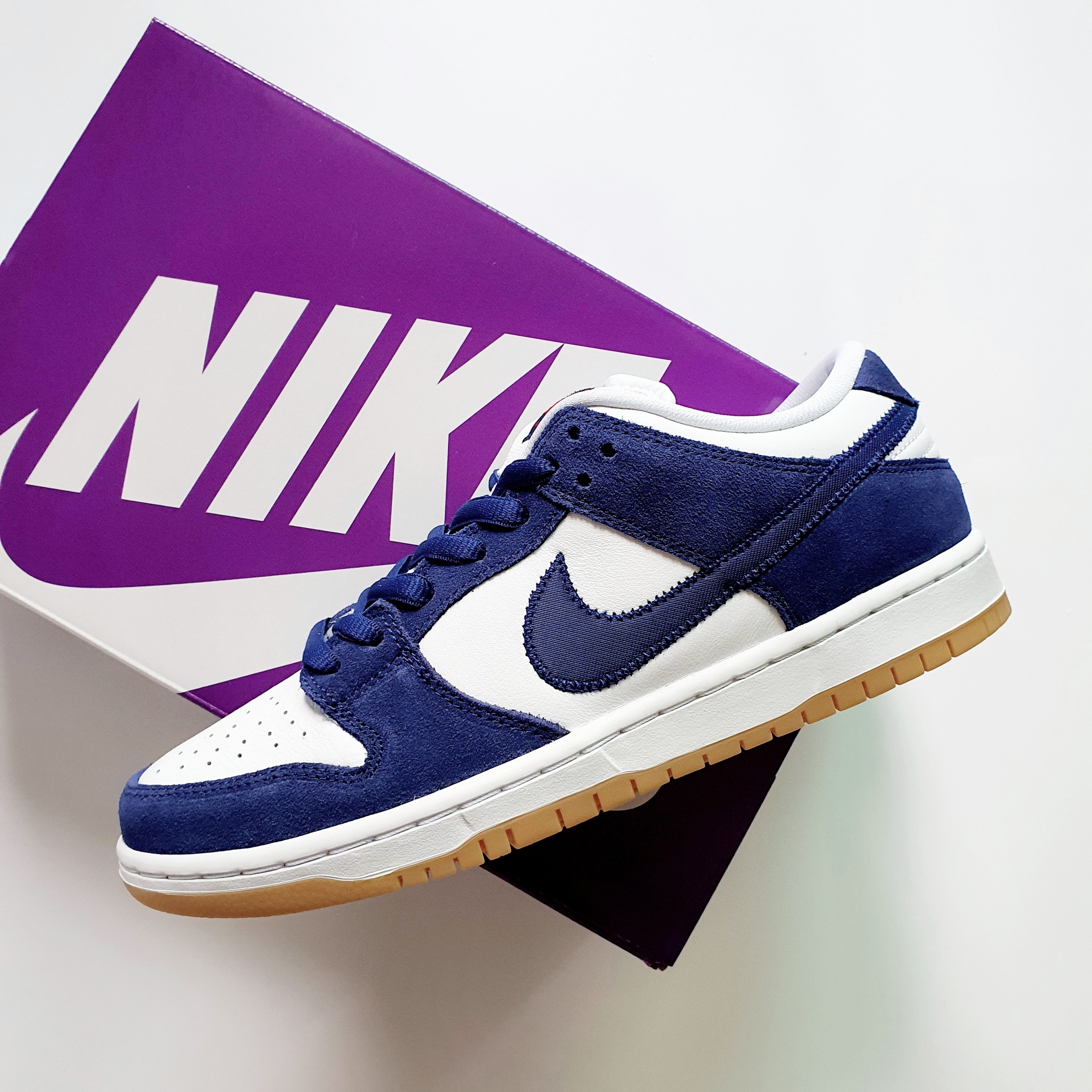 Nike SB Dunk Low Pro Premium Deep Royal Blue 착용 스타일
