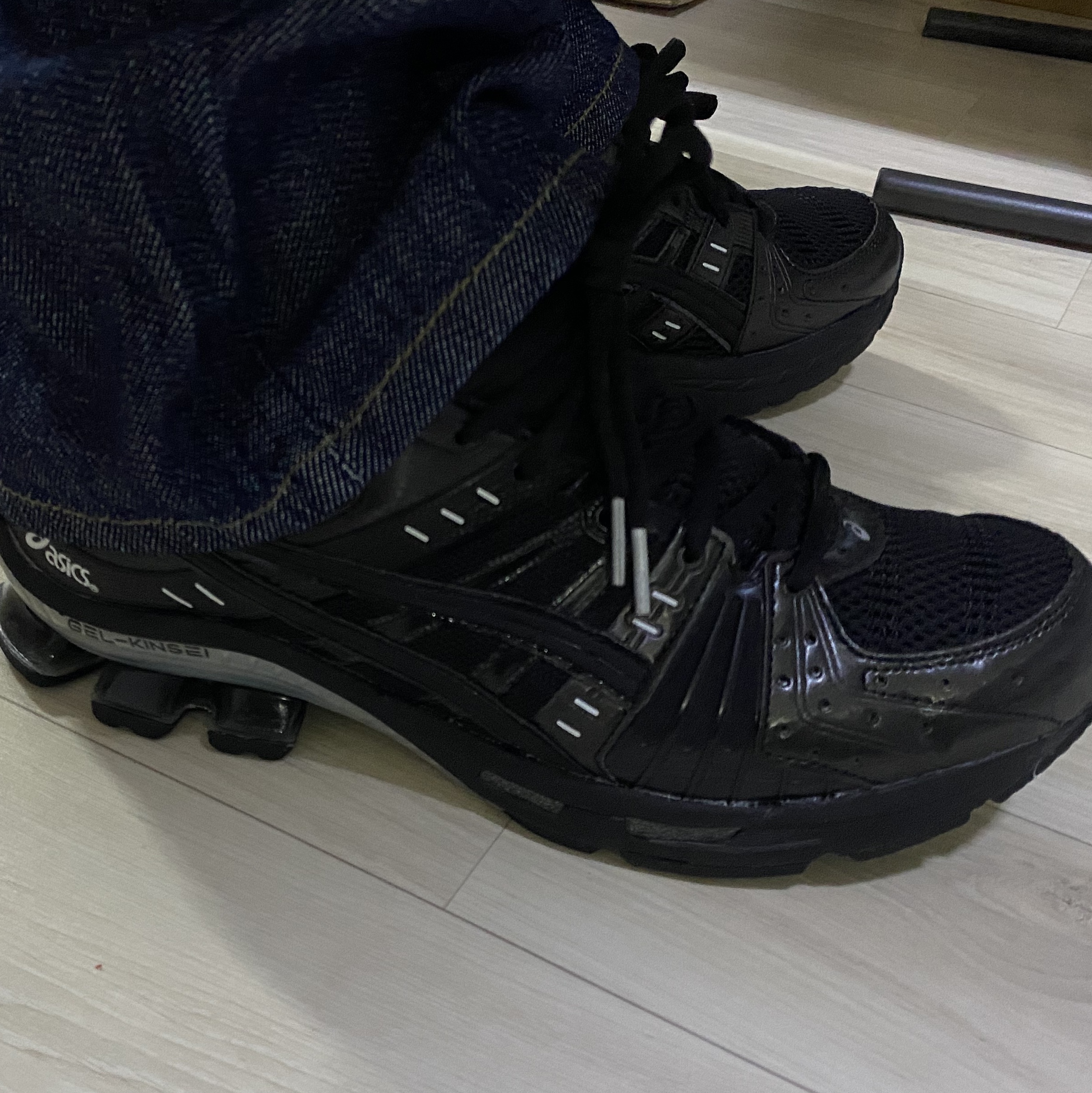 Asics Gel Kinsei OG Black 착용 스타일
