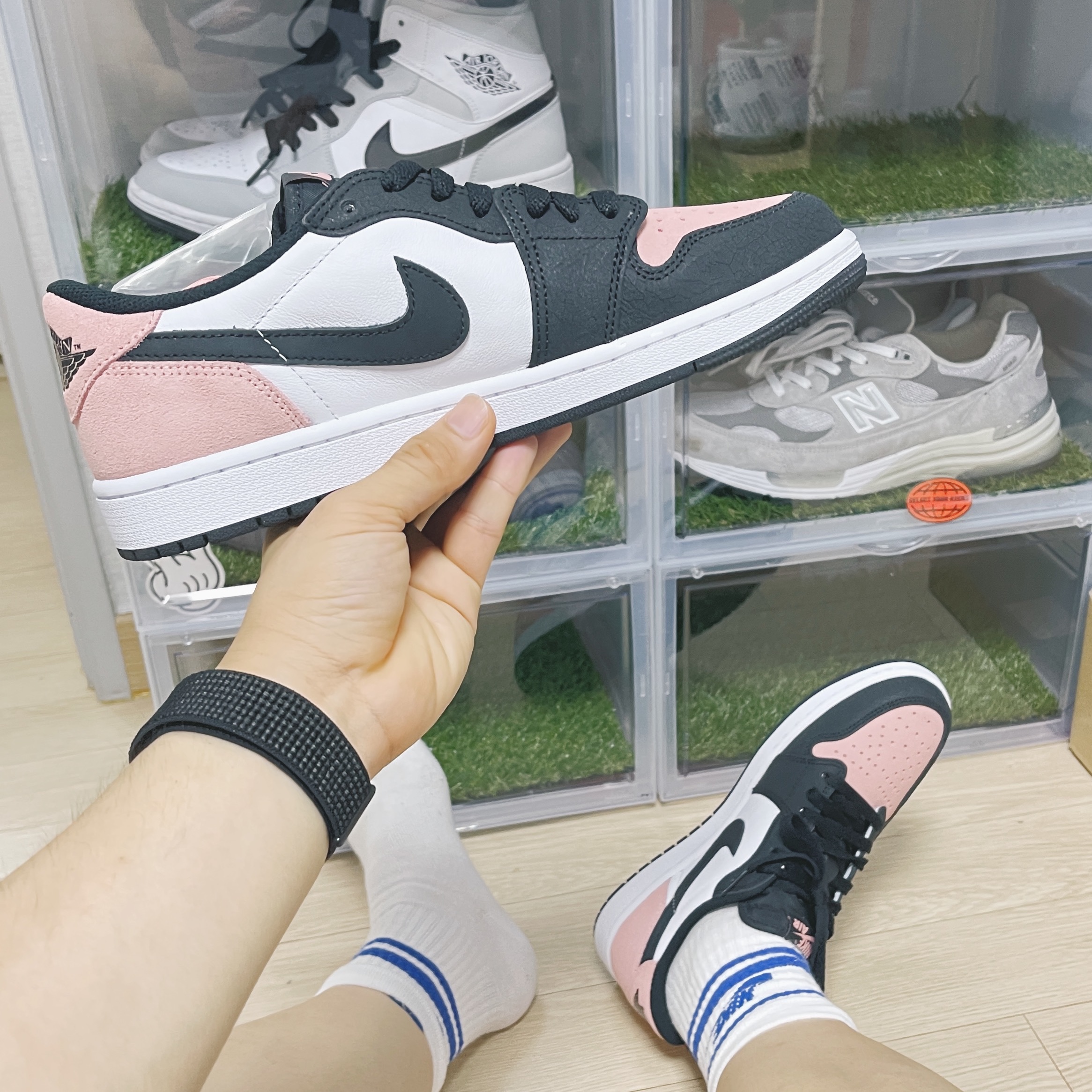 Jordan 1 Retro Low OG Bleached Coral 착용 스타일