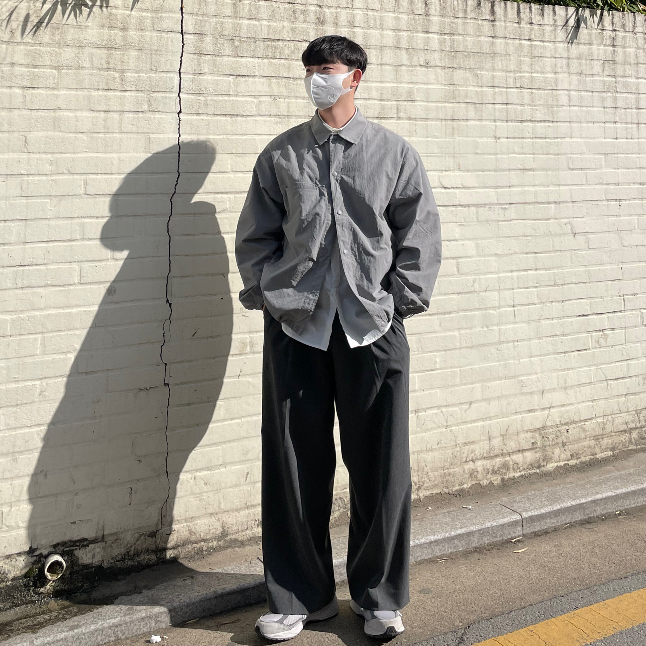 New Balance 2002R T2 Gray 착용 스타일