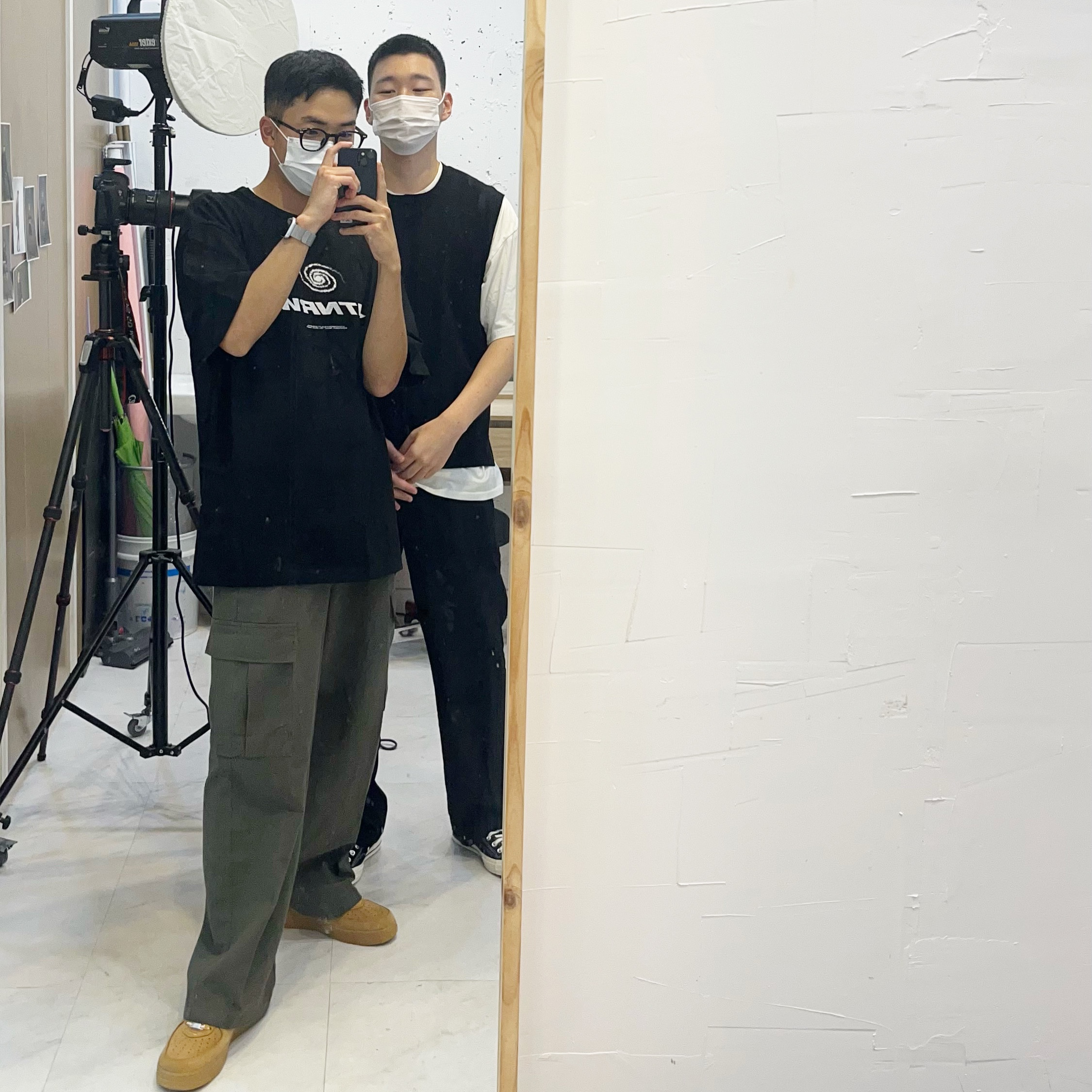 Nike x Supreme Air Force 1 Low Flax 착용 스타일
