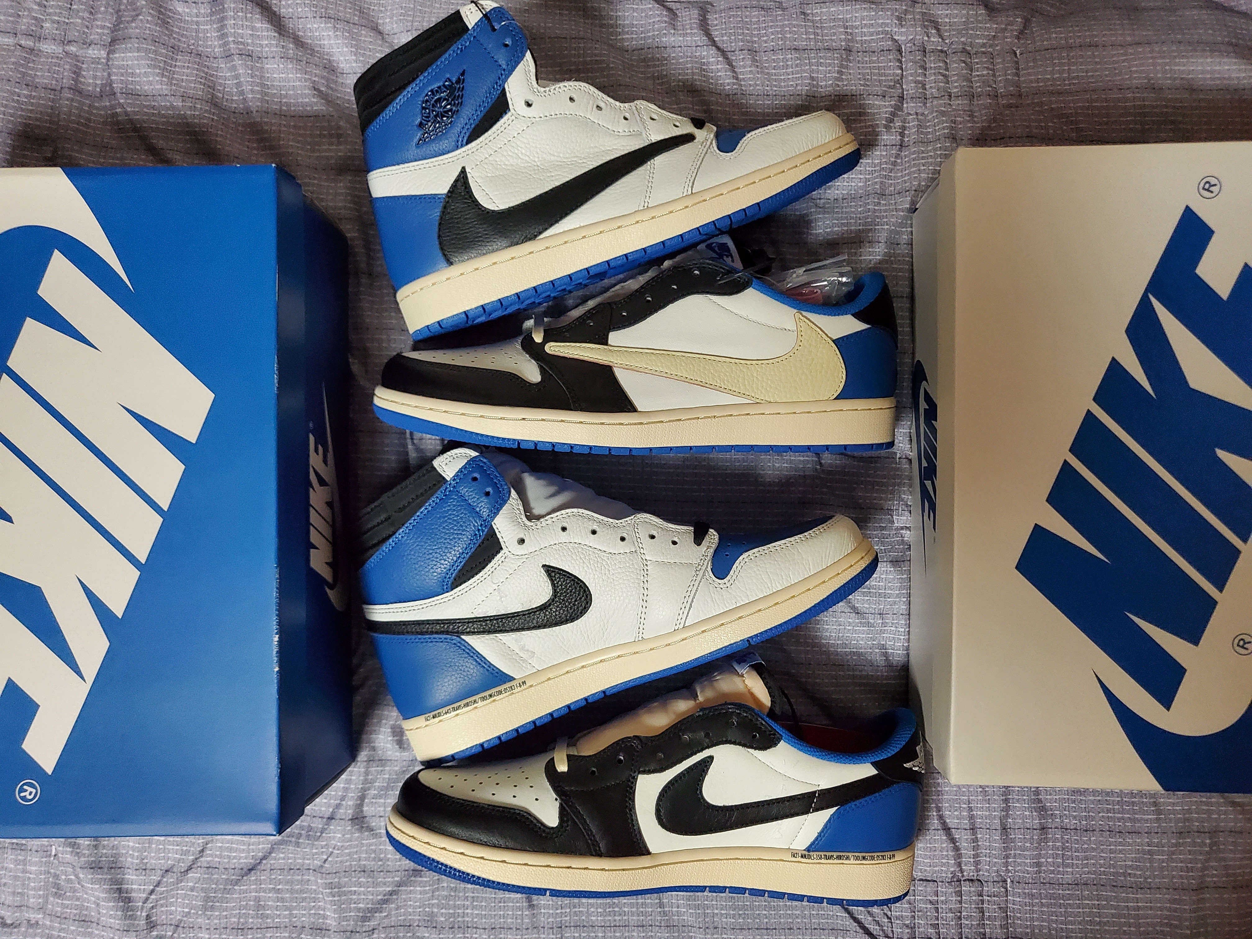 Jordan 1 x Travis Scott x Fragment Retro Low OG SP Military Blue, Jordan 1 x Travis Scott x Fragment Retro High OG SP Military Blue 착용 스타일 - 1