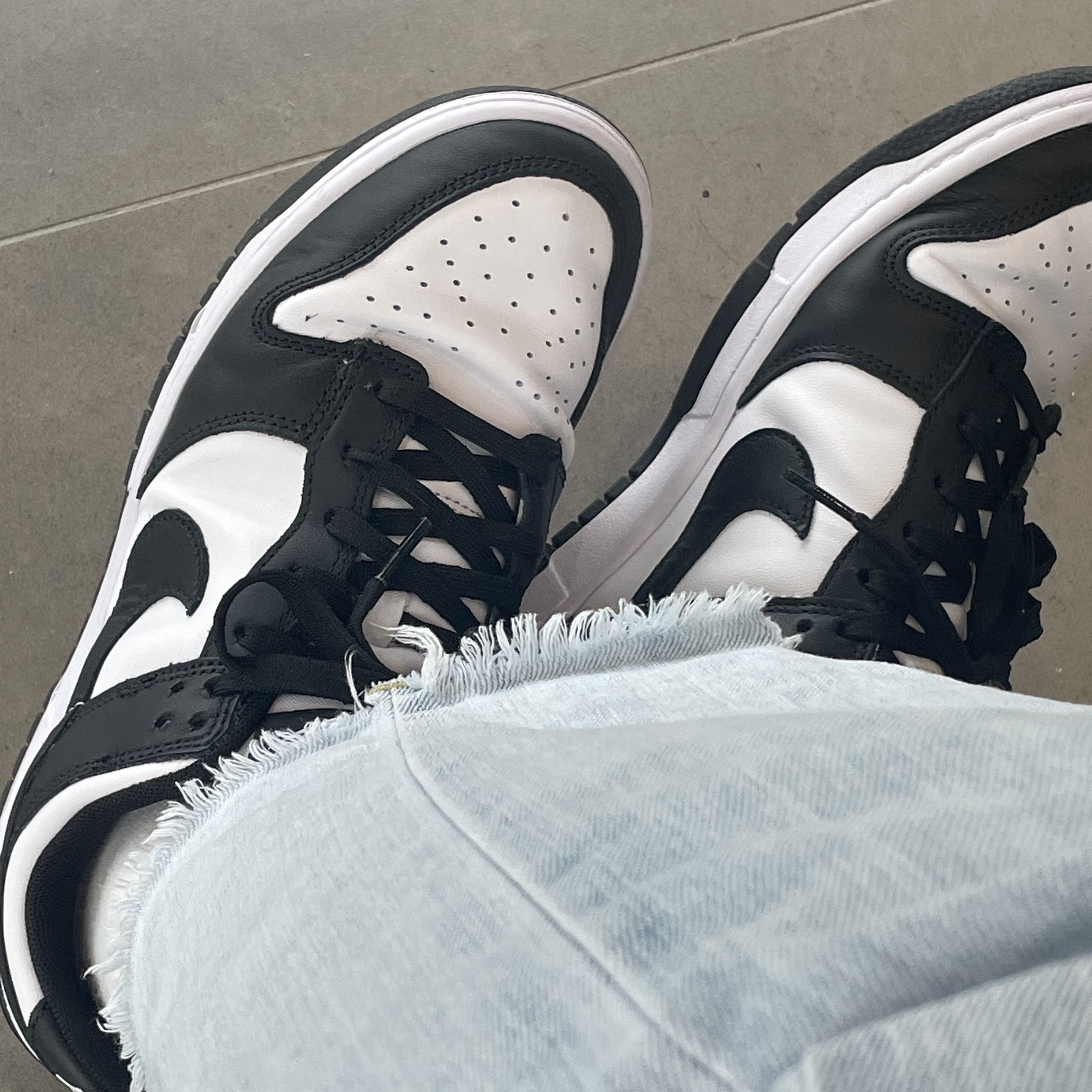 Nike Dunk Low Retro Black 착용 스타일