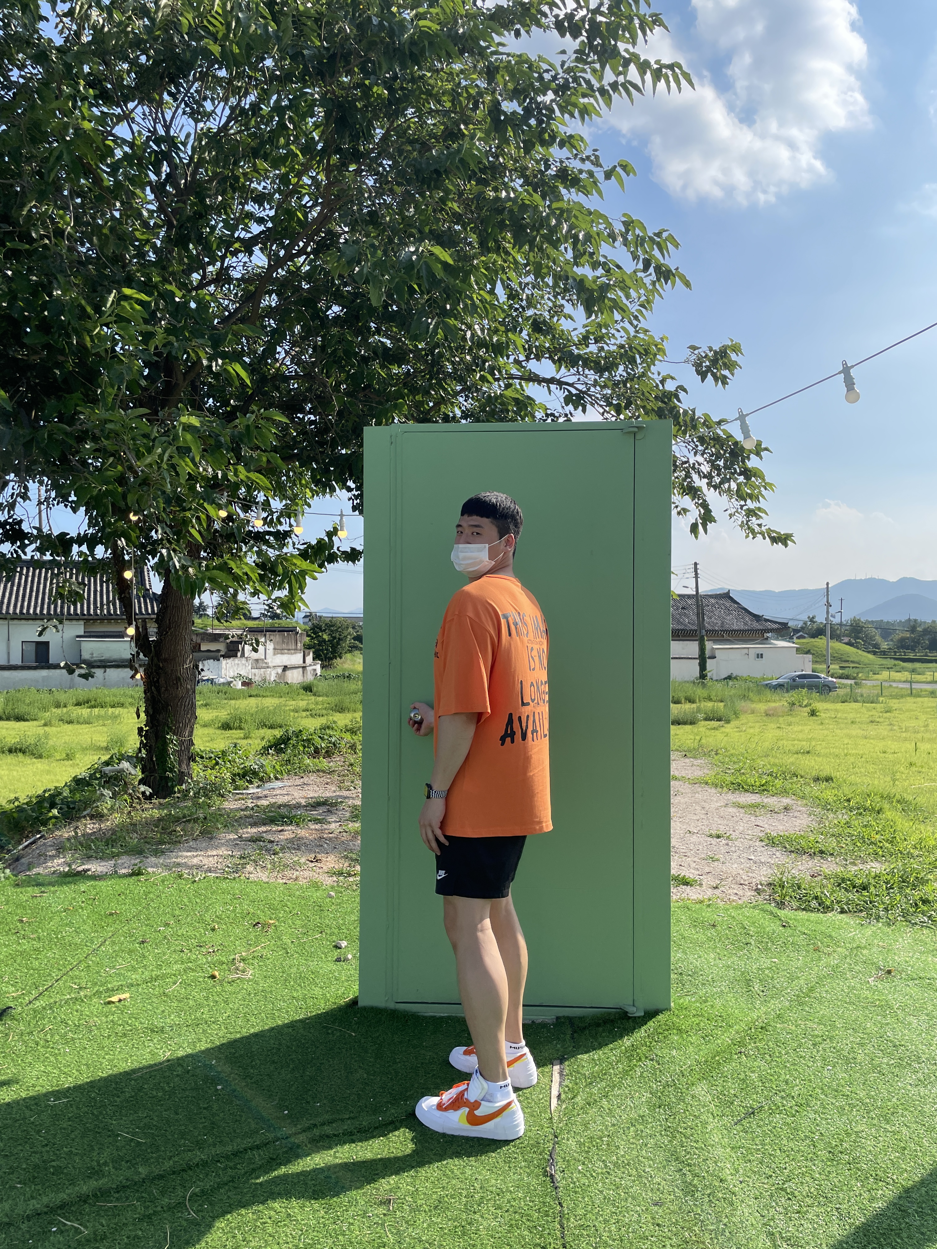 Nike x Sacai Blazer Low Magma Orange, Nike NSW Woven Shorts Black - Asia 착용 스타일 - 1