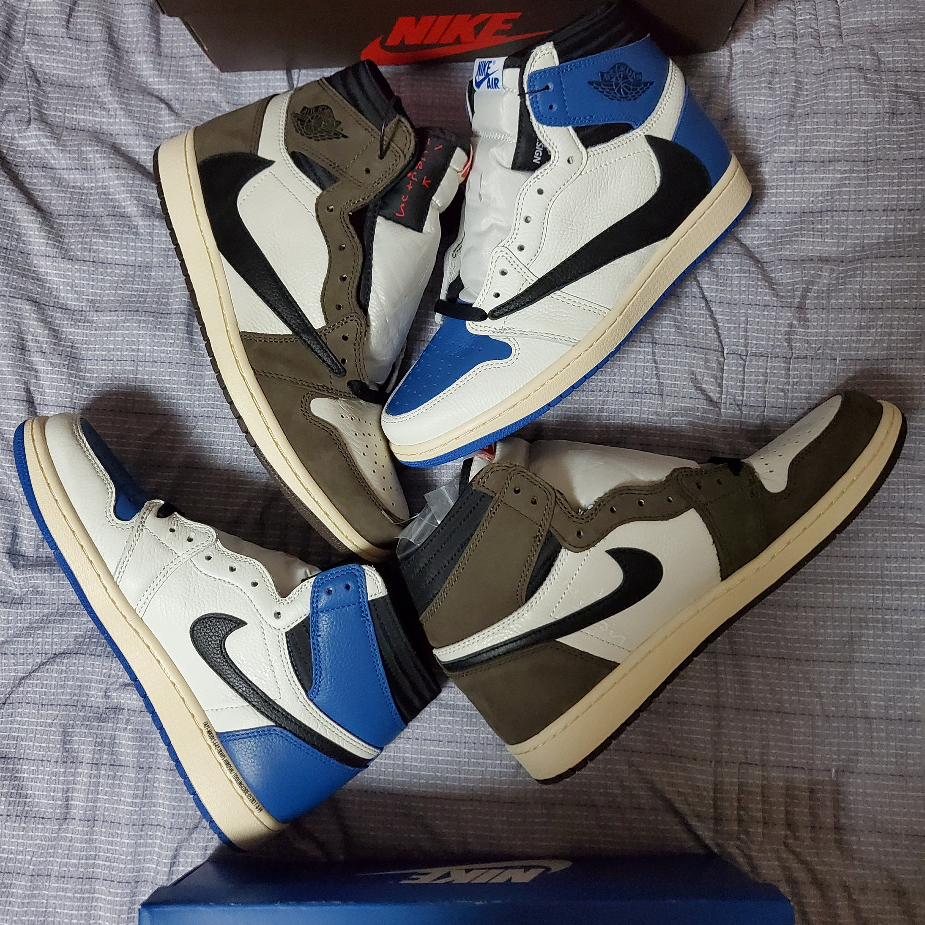 Jordan 1 x Travis Scott Retro High OG SP Mocha, Jordan 1 x Travis Scott x Fragment Retro High OG SP Military Blue 착용 스타일 - 2