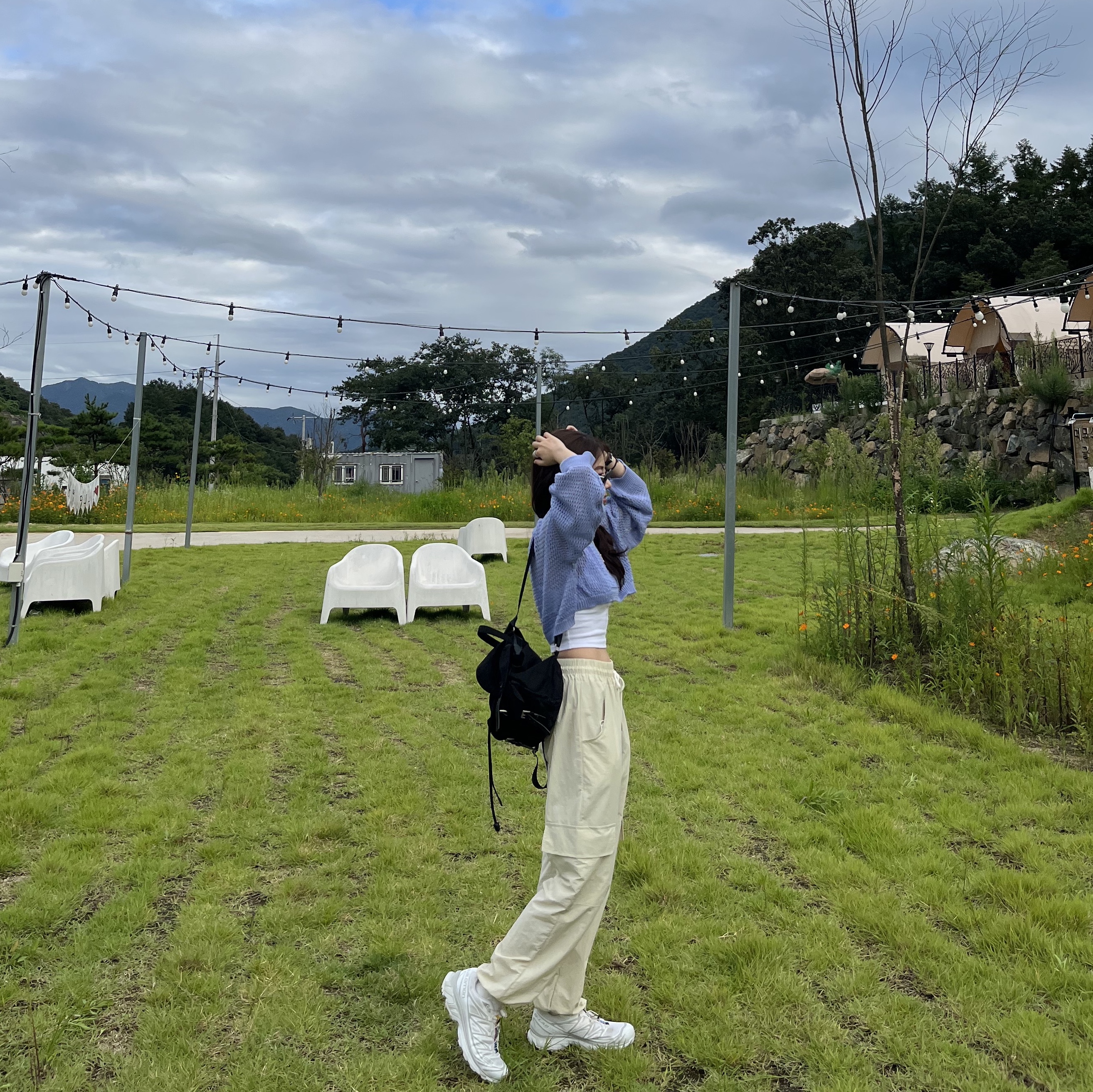 Salomon XT-6 ADV White, Prada Nylon Backpack Black 착용 스타일 - 1