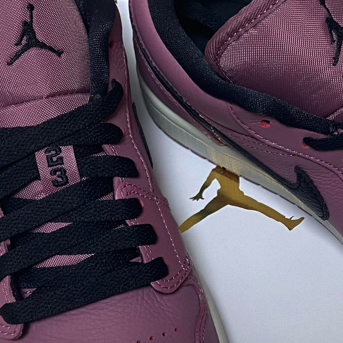 (W) Jordan 1 Low SE Light Mulberry 착용 스타일 - 1