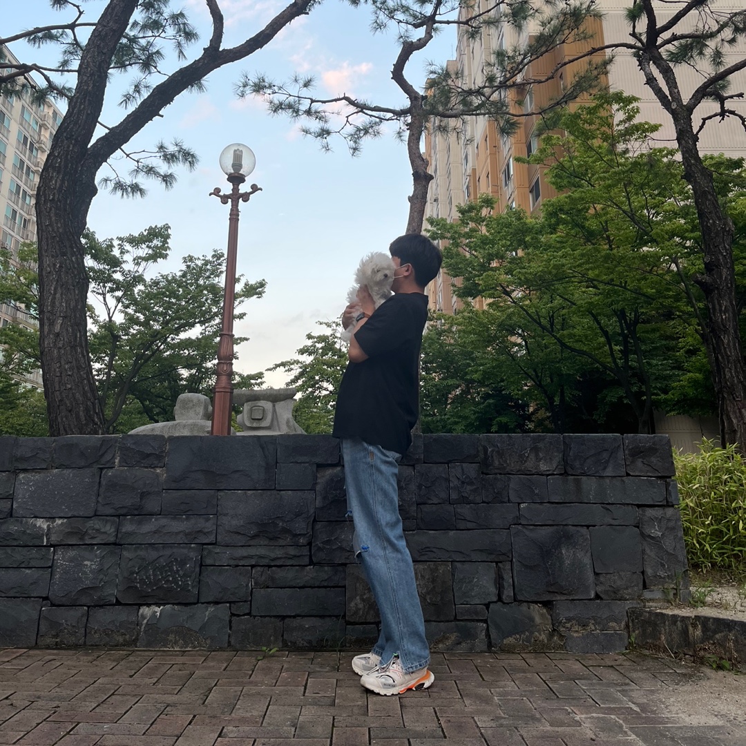 Balenciaga Track Sneakers White Orange 2019 착용 스타일