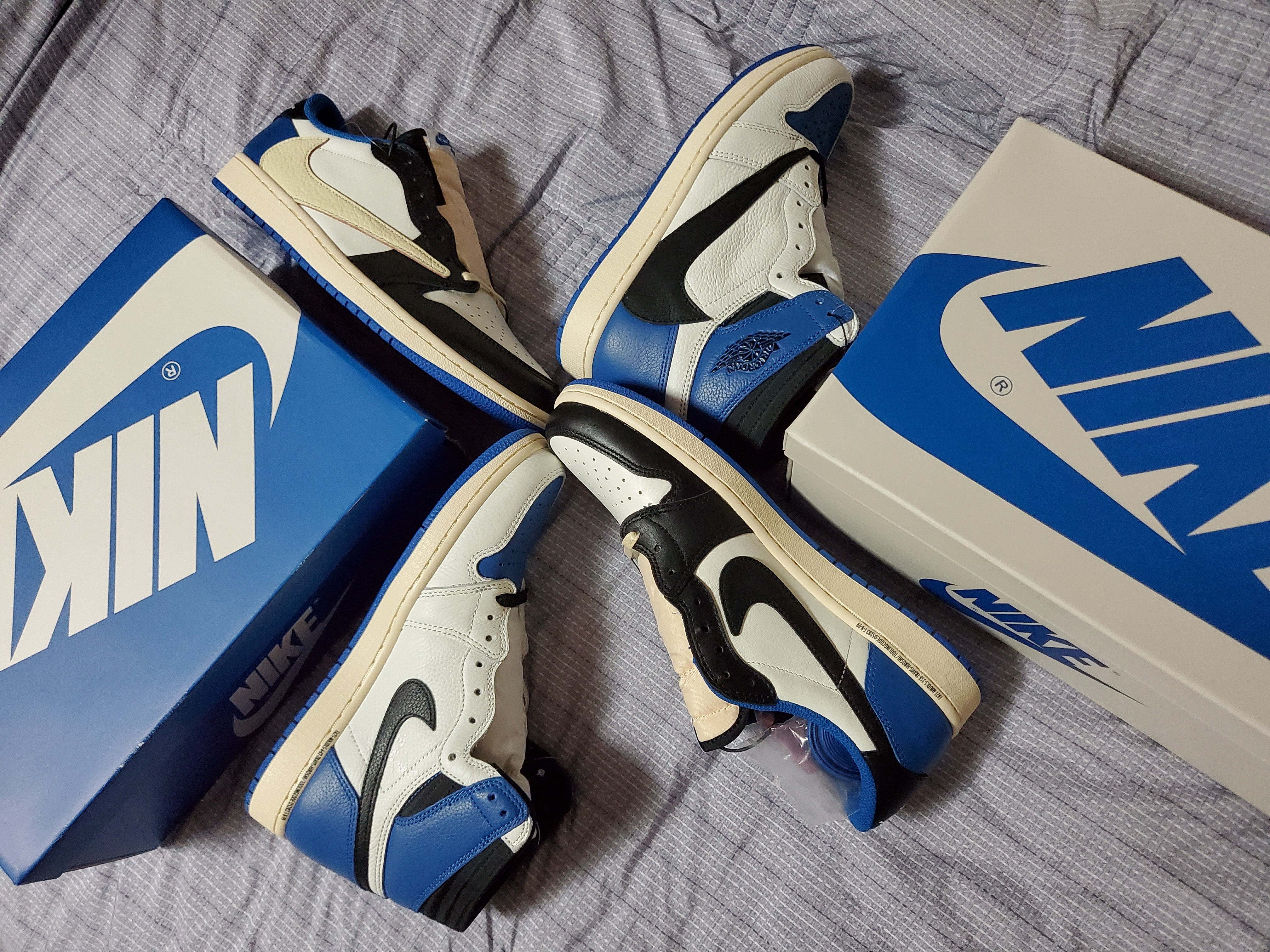 Jordan 1 x Travis Scott x Fragment Retro Low OG SP Military Blue, Jordan 1 x Travis Scott x Fragment Retro High OG SP Military Blue 착용 스타일 - 3