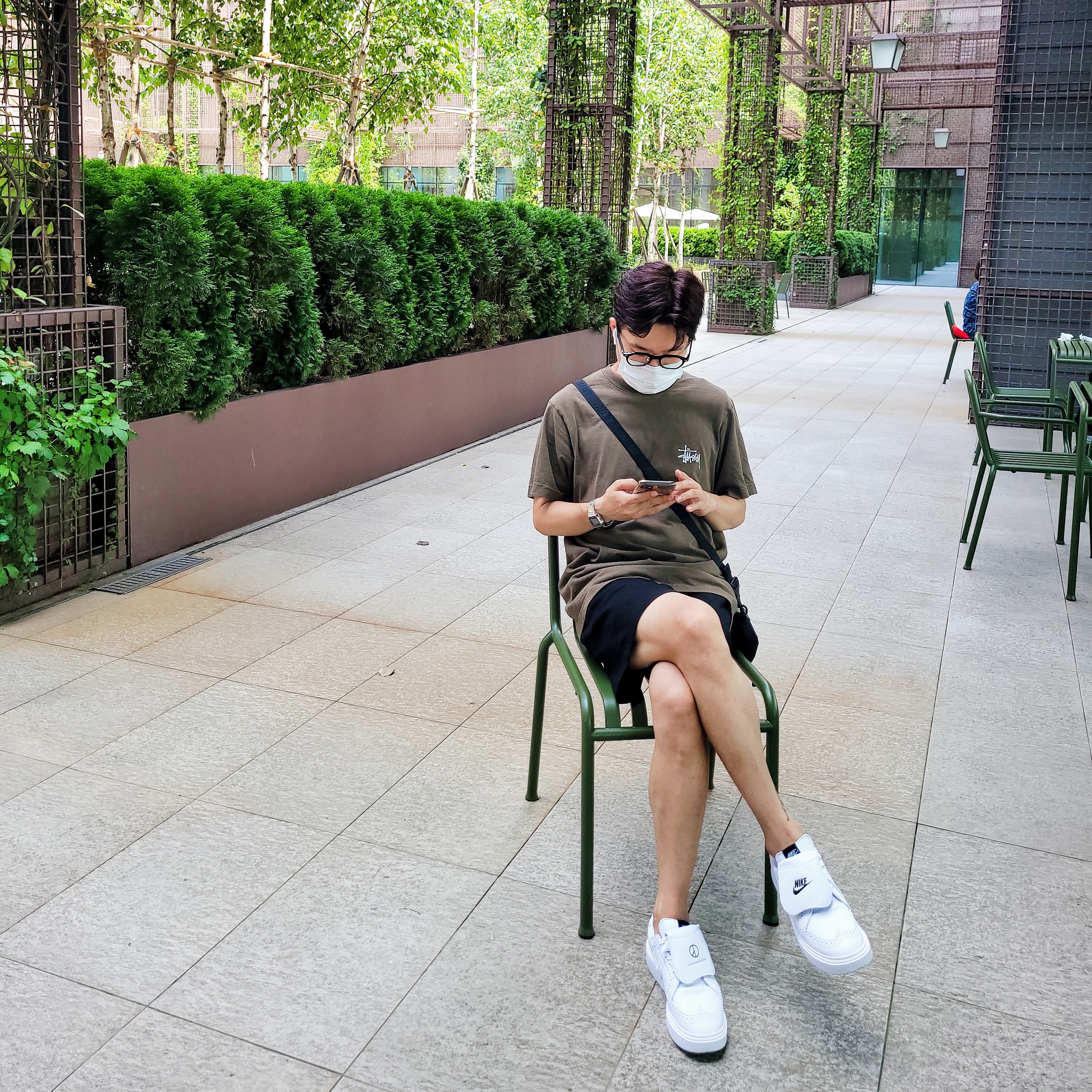 Stussy Basic Stussy Pigment Dyed T-Shirt Coffee 2022, Nike x Peaceminusone Kwondo1 White 착용 스타일