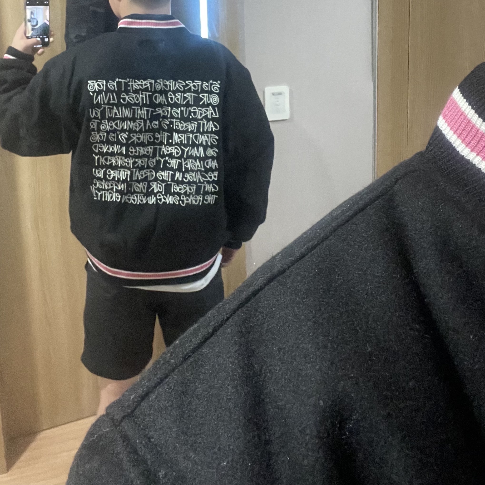 Stussy S Talk Melton Varsity Jacket Black 착용 스타일 - 2
