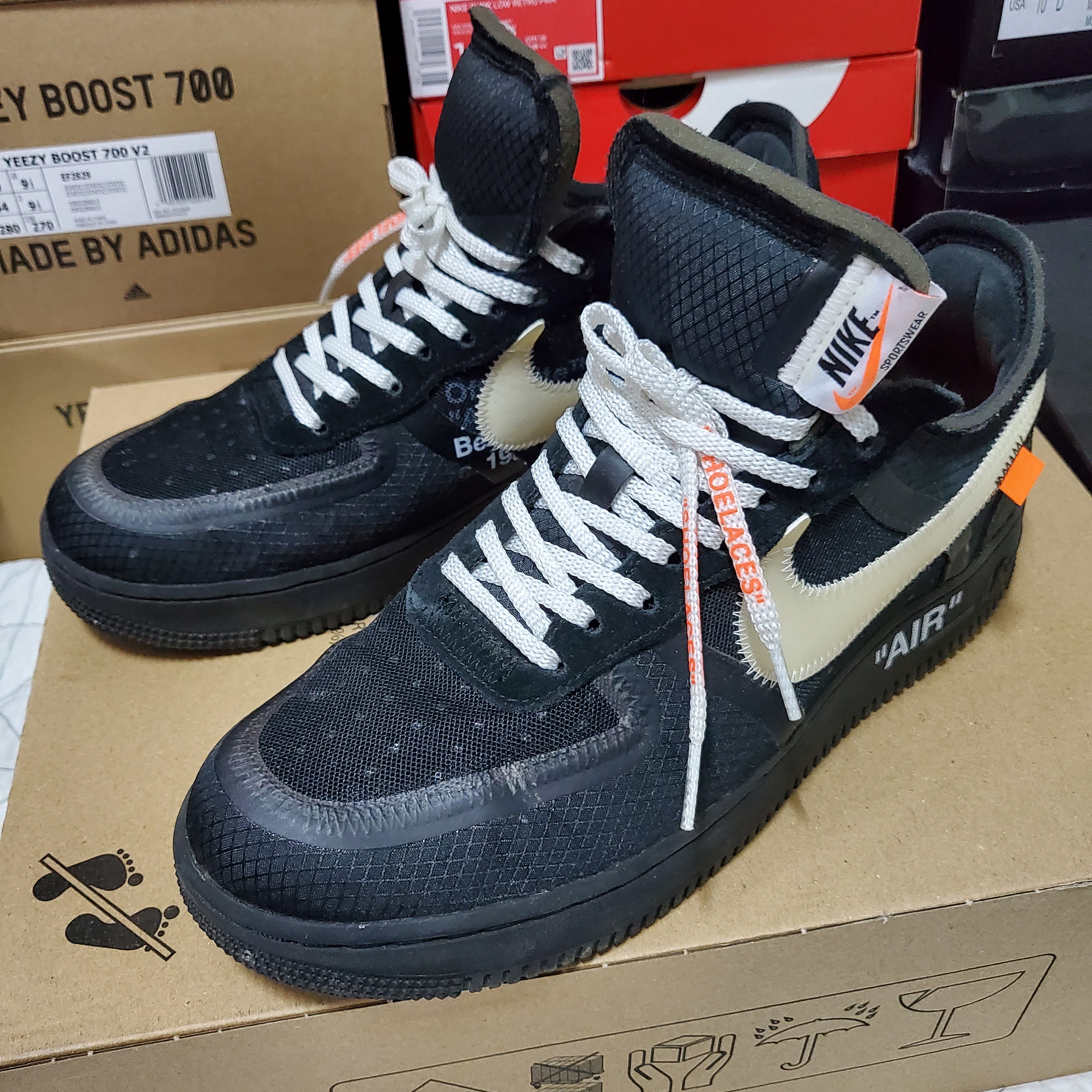 Nike x Off-White Air Force 1 Low Black White 착용 스타일 - 1