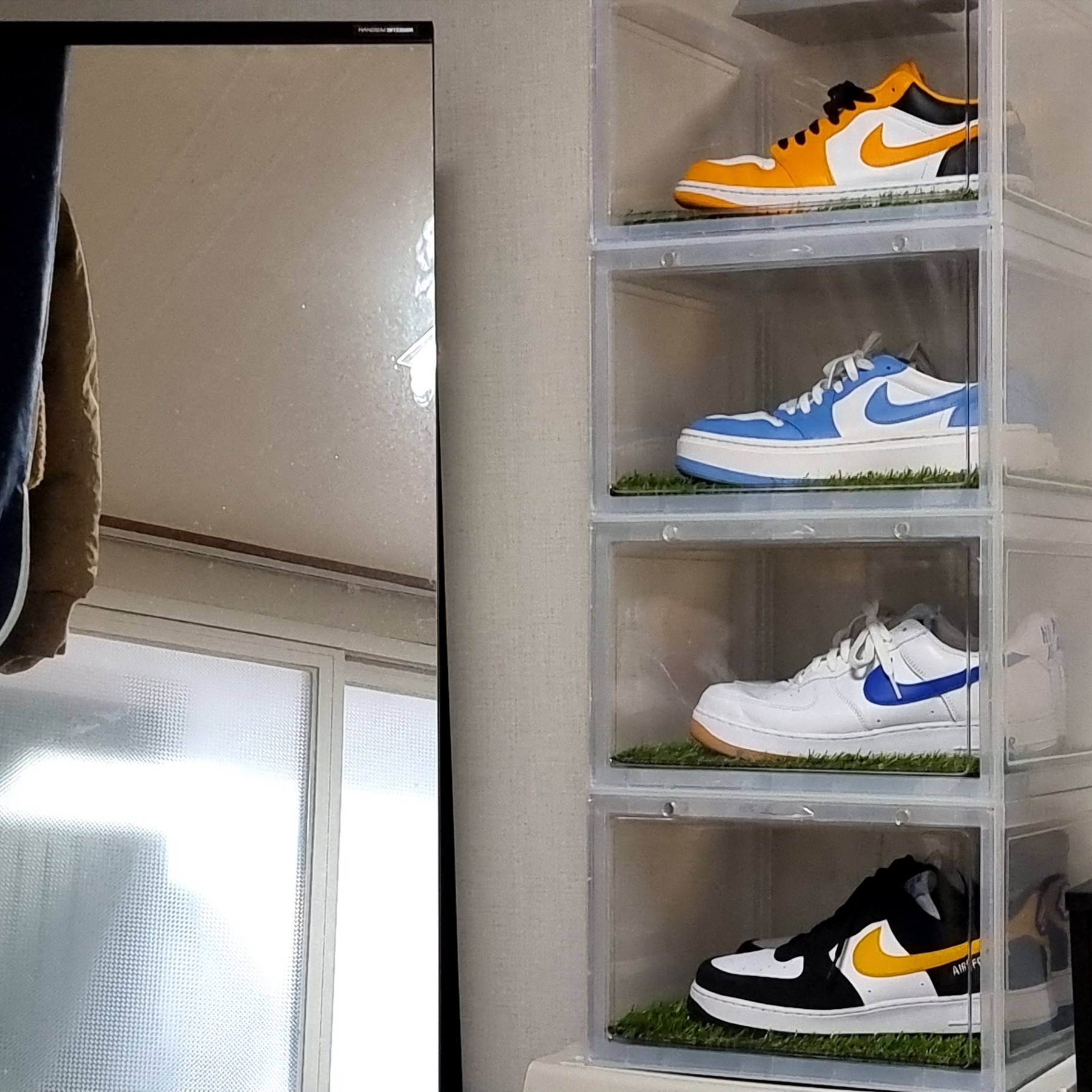 Jordan 1 Low Taxi, (W) Jordan 1 Elevate Low SE University Blue 착용 스타일