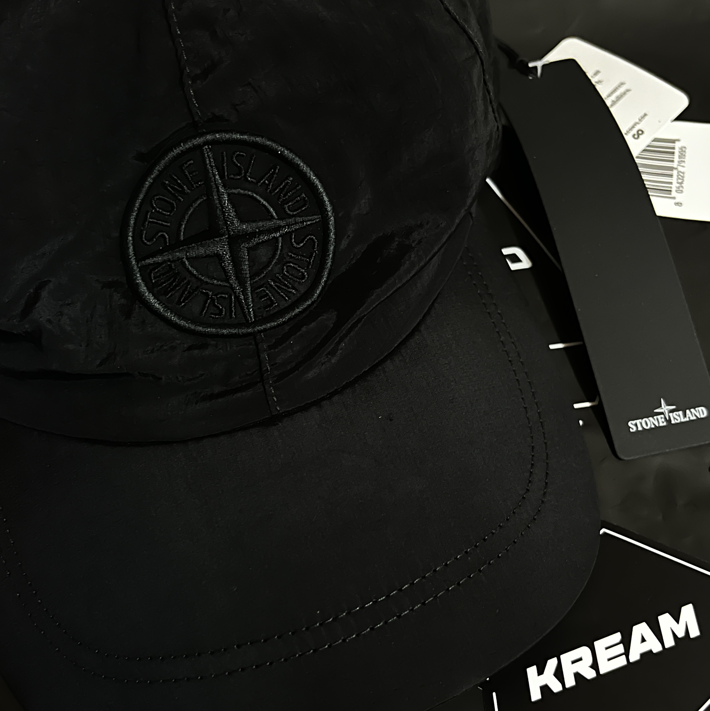 Stone Island 99576 Nylon Metal 6-Panel Cap Black 착용 스타일