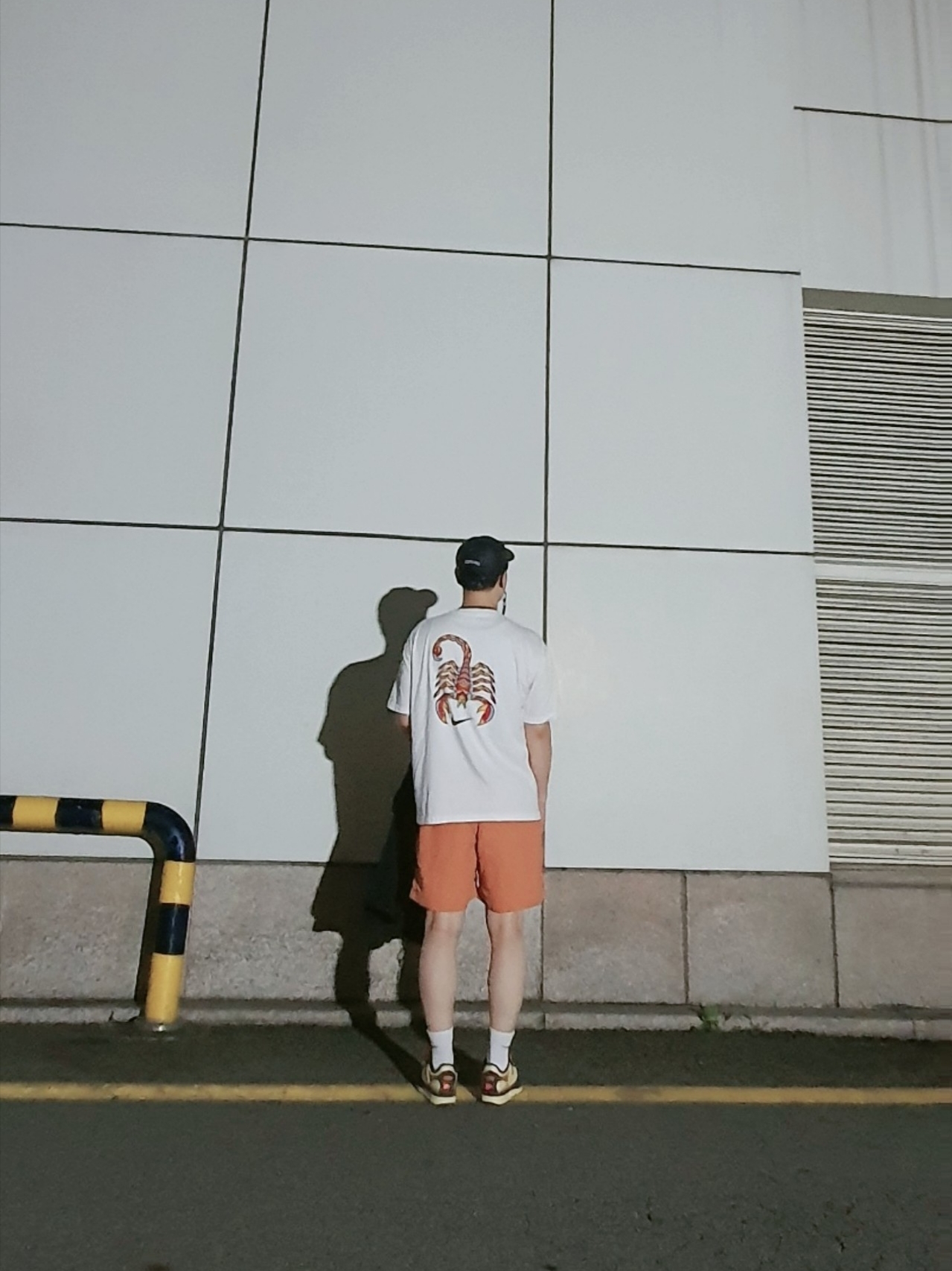 Nike NRG ACG Trail Shorts Rust Oxide - Asia, Nike x Travis Scott Air Max 1 Cact.us Brown 착용 스타일