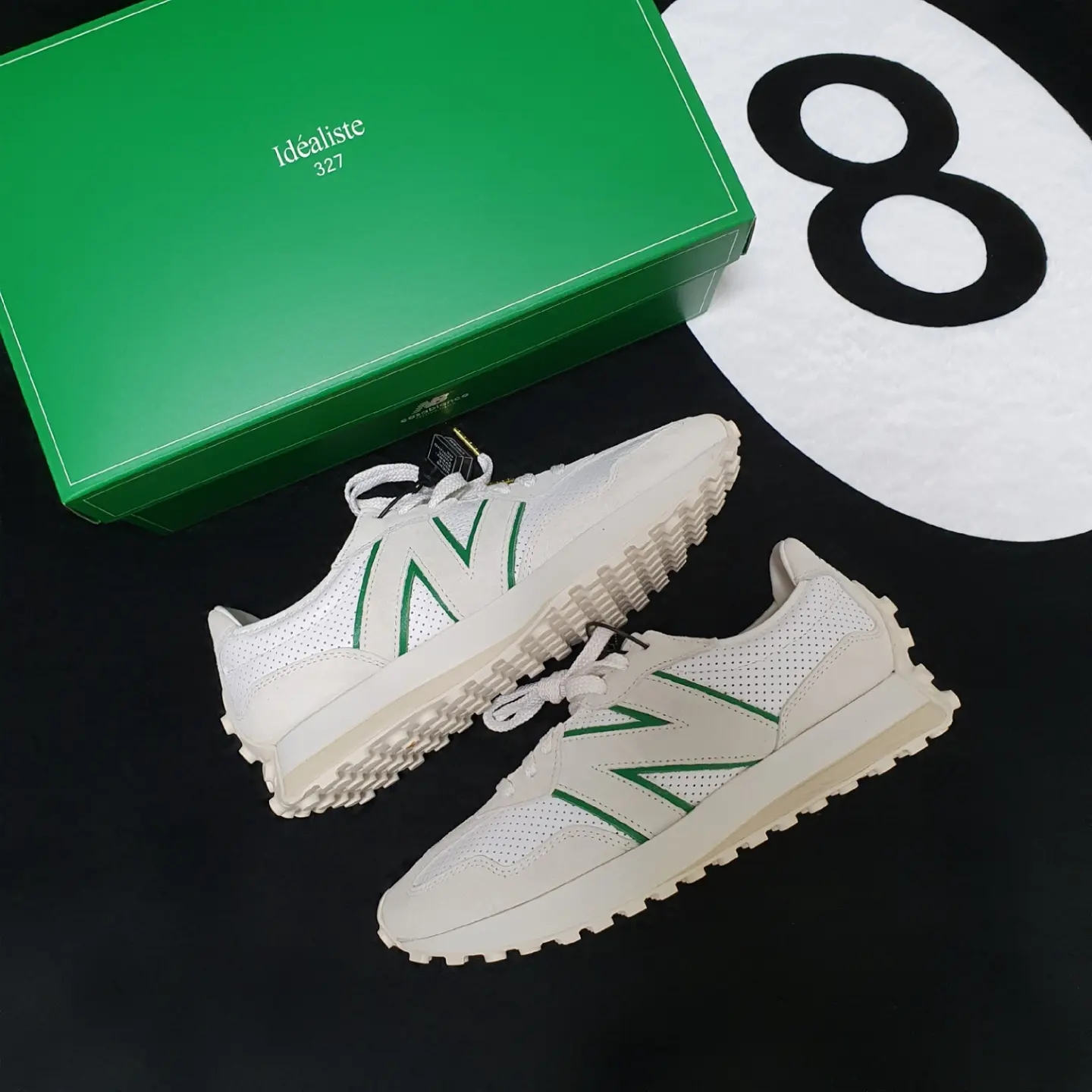 New Balance x Casablanca 327 Idealist Off White Green 착용 스타일 - 1