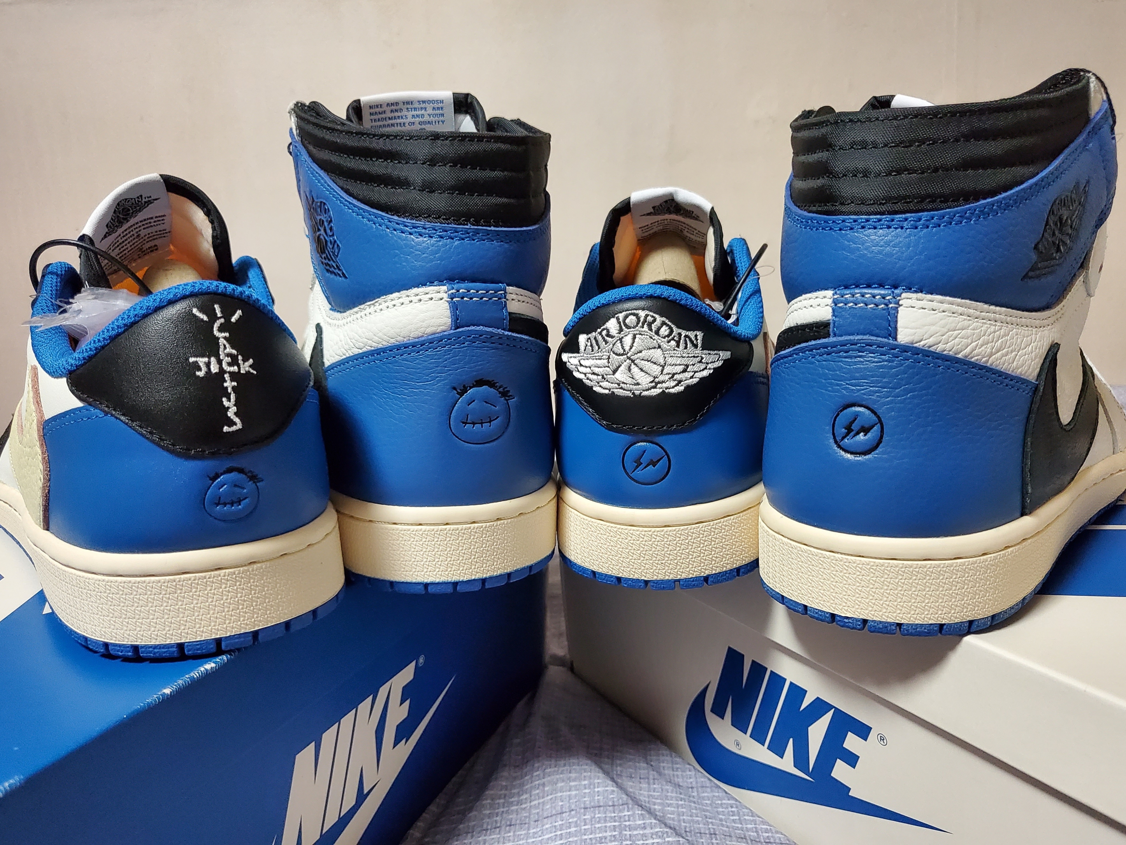 Jordan 1 x Travis Scott x Fragment Retro Low OG SP Military Blue, Jordan 1 x Travis Scott x Fragment Retro High OG SP Military Blue 착용 스타일 - 2