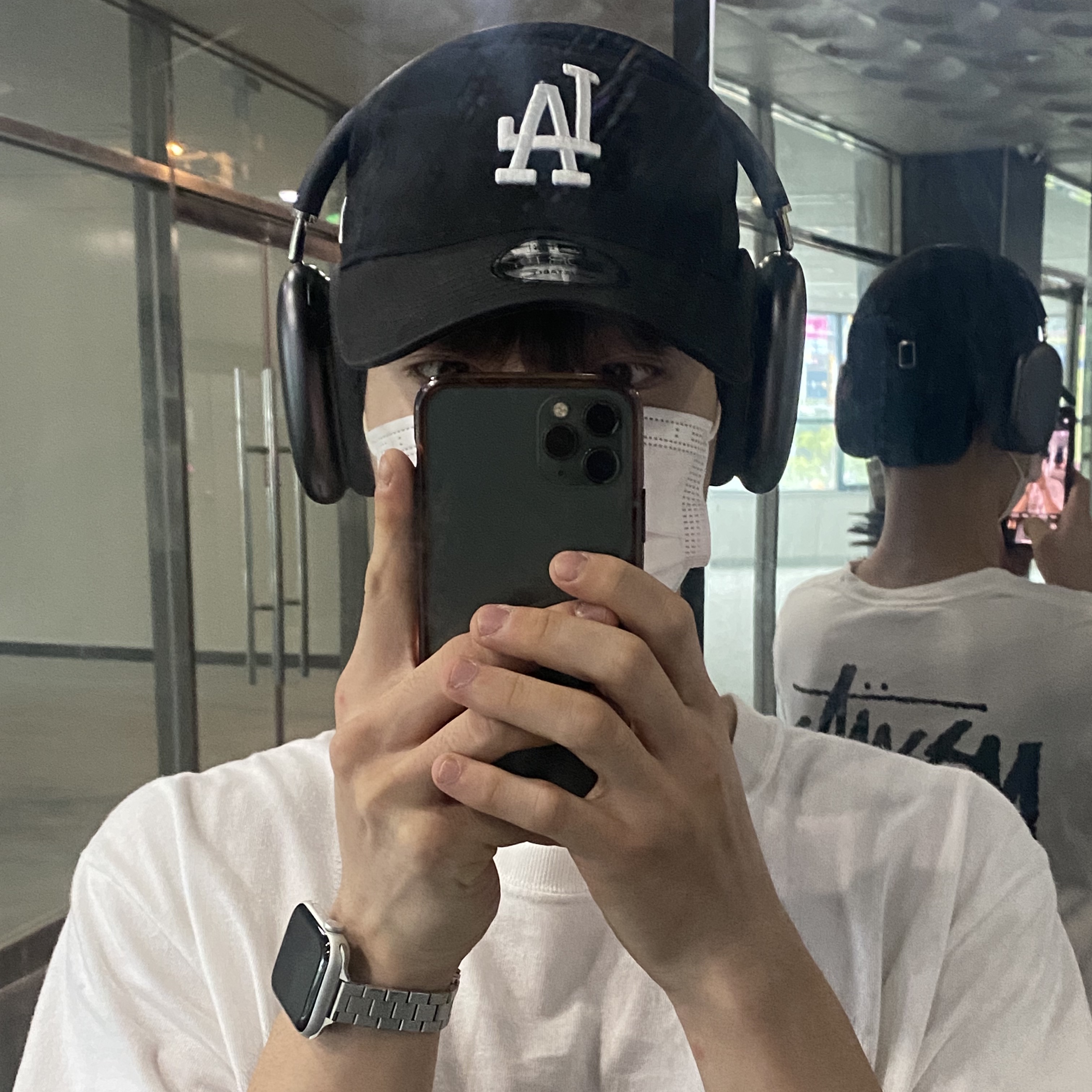 Apple AirPods Max Lightning Space Gray (Korean Ver.) 착용 스타일