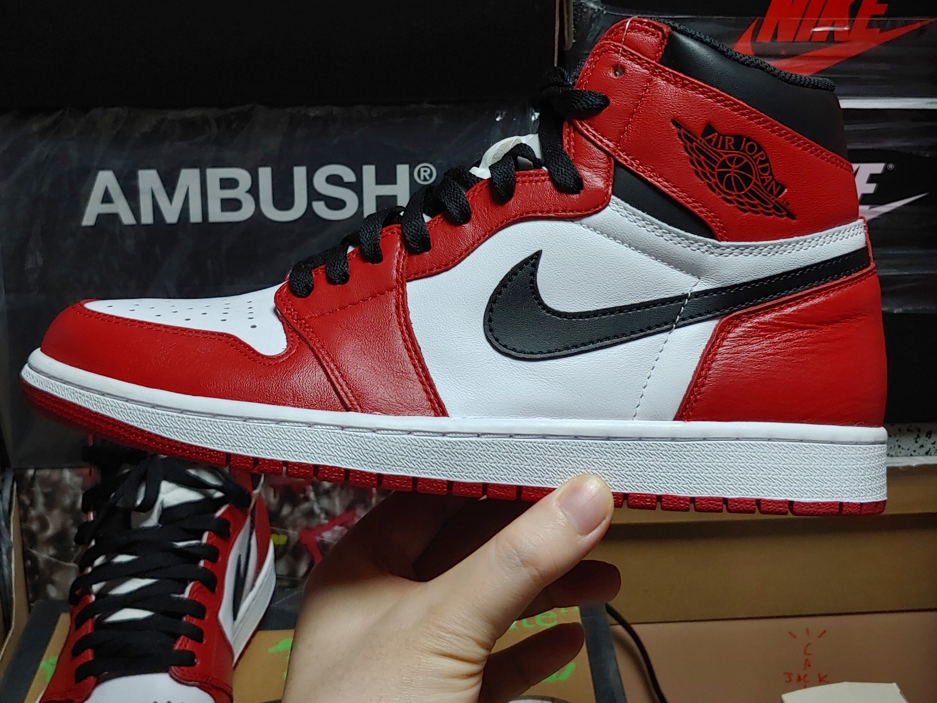 Jordan 1 Retro High OG Chicago 2015 착용 스타일 - 3