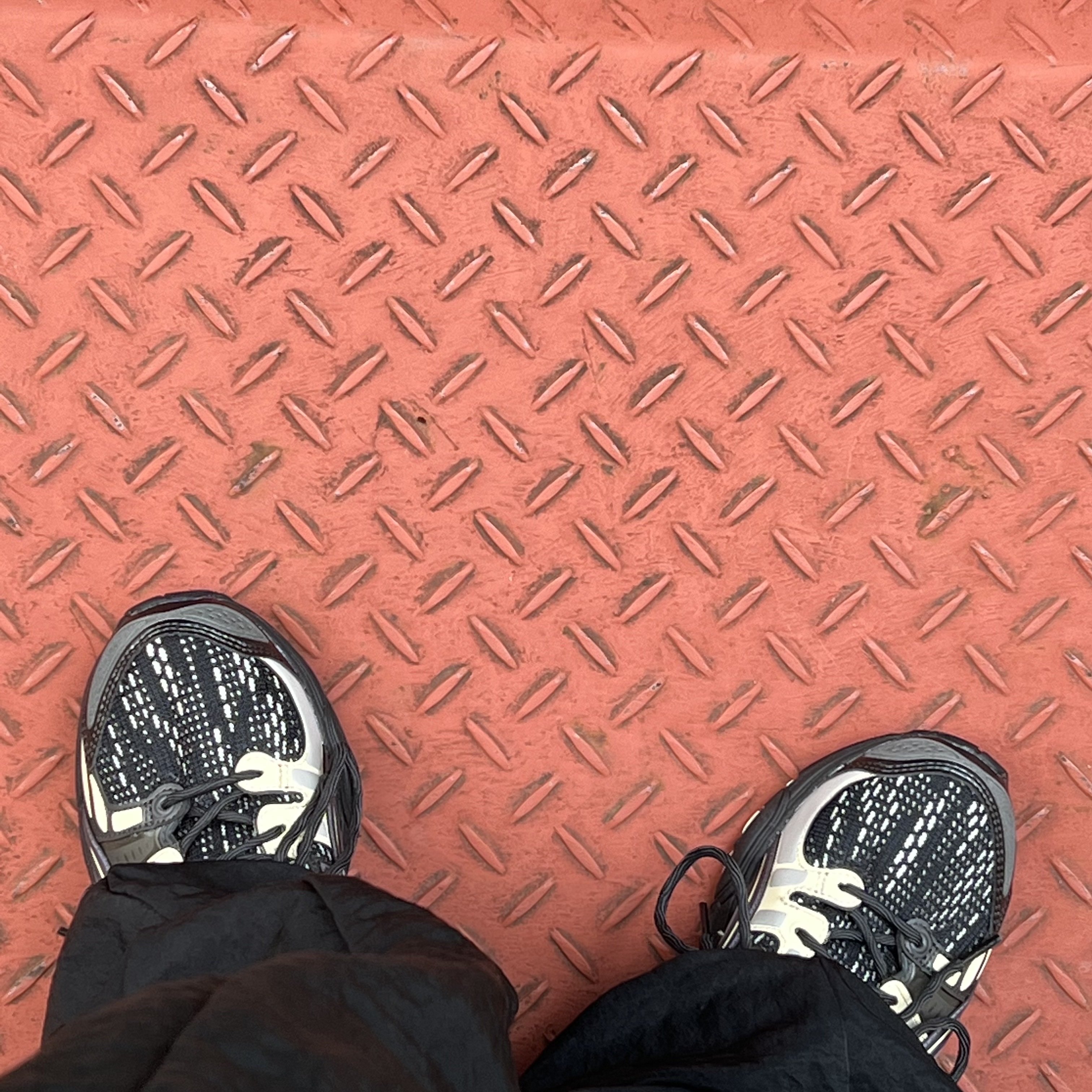 Asics UB5-S Gel-Nimbus 9 Black Gunmetal, Asics x Andersson Bell HN2-S Protoblast Black 착용 스타일 - 2