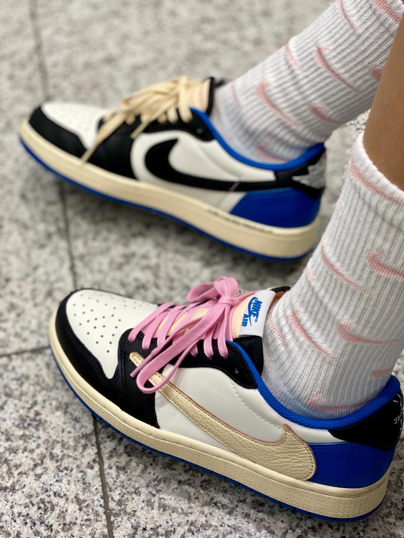 Jordan 1 x Travis Scott x Fragment Retro Low OG SP Military Blue, Supreme Washed Chino Twill Camp Cap Denim - 21FW 착용 스타일 - 4