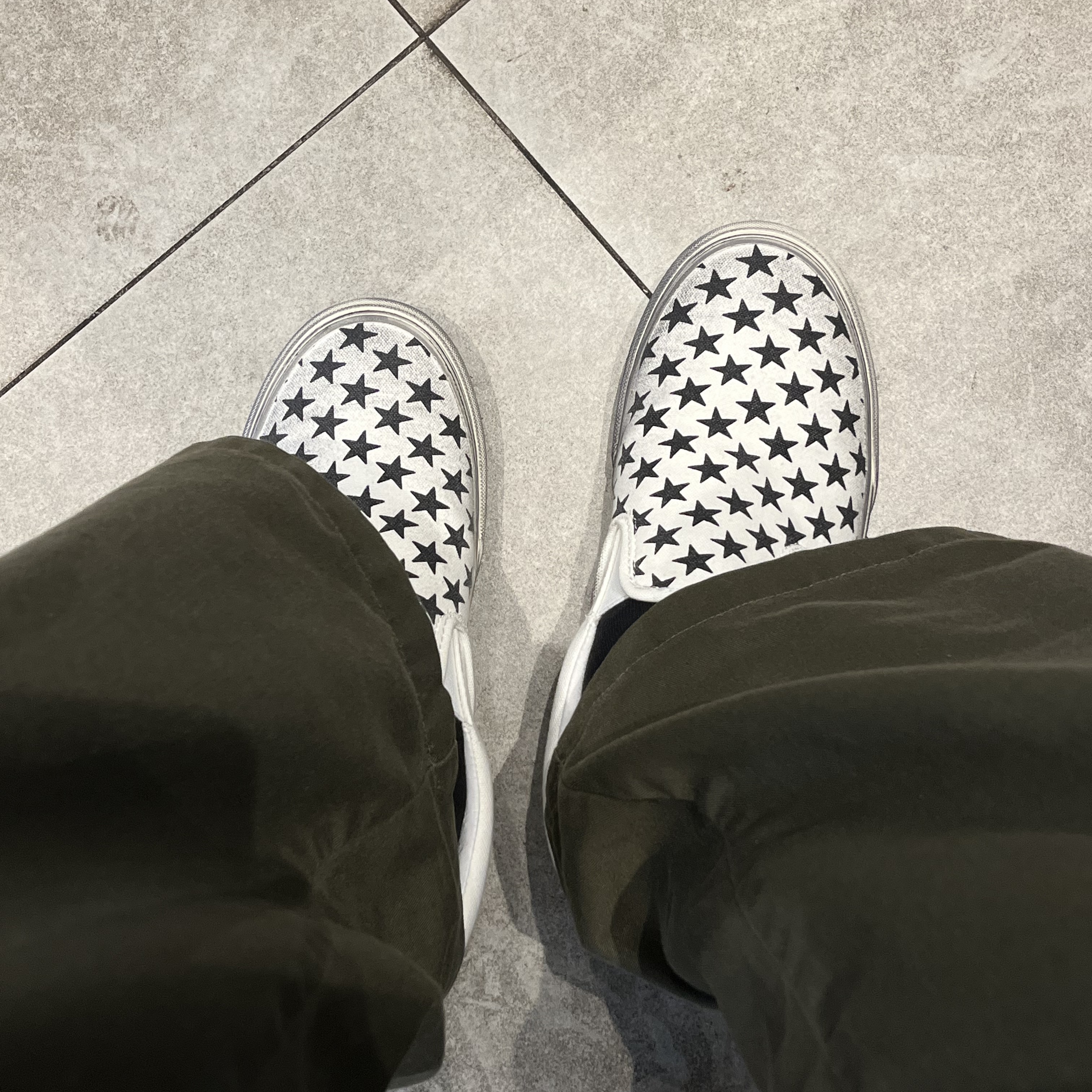Vans Vault x Bianca Chandon Classic Slip-On LX Stressed Black White 착용 스타일