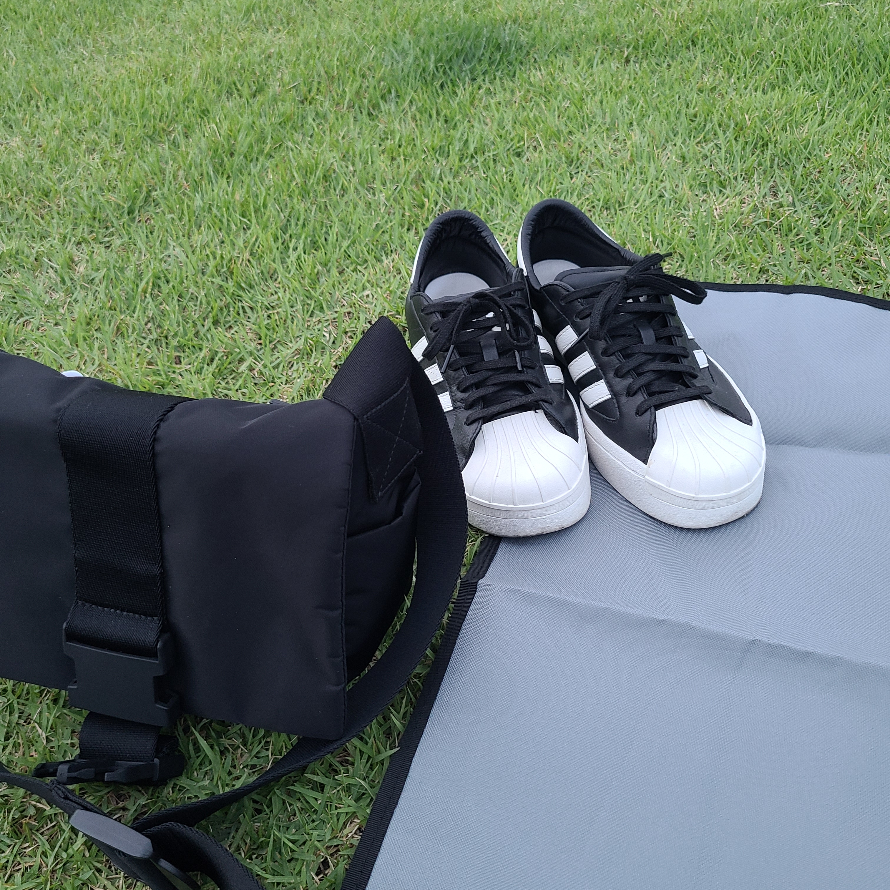 Y-3 Yohji Star Black White 착용 스타일