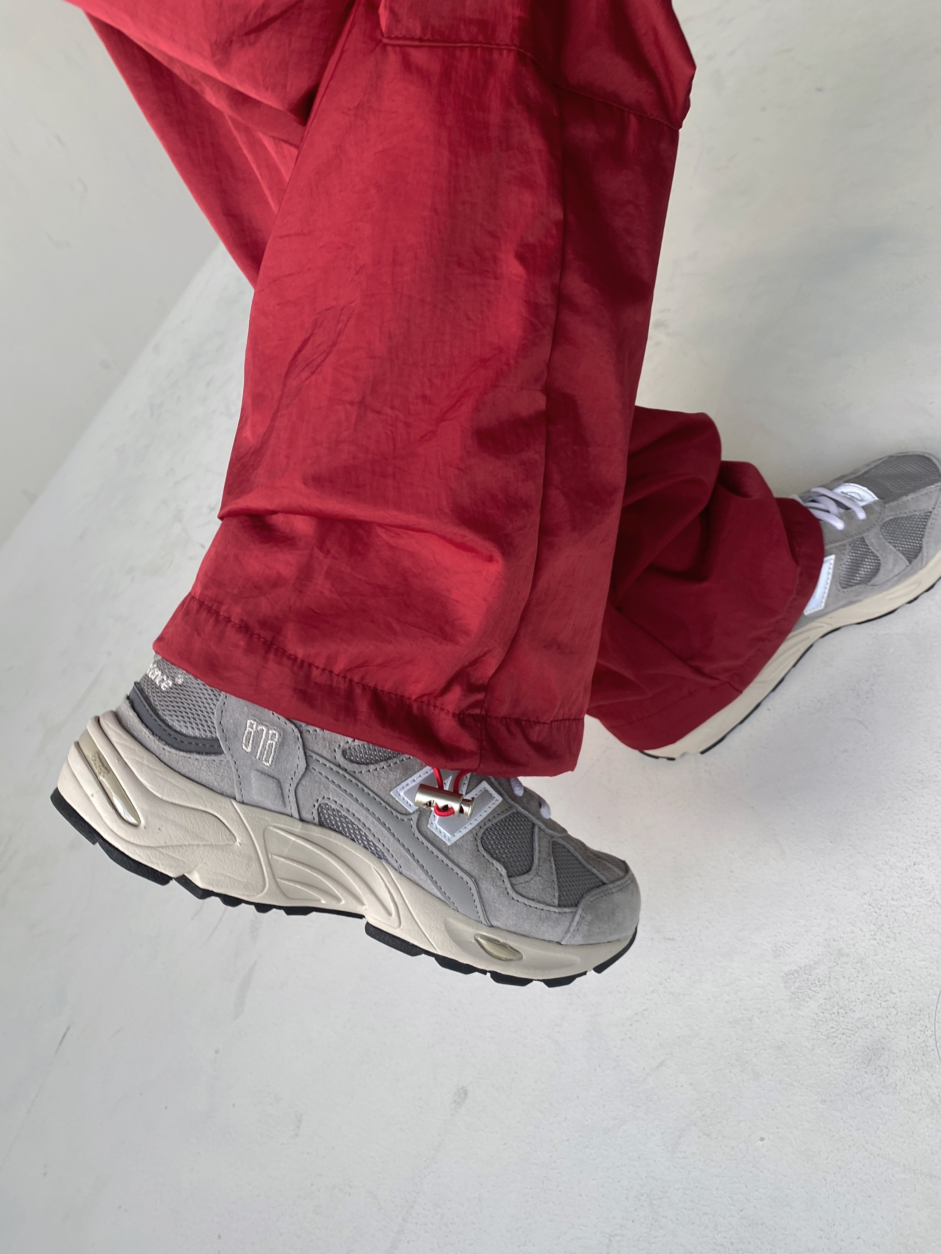 New Balance 878 Gray 착용 스타일 - 2