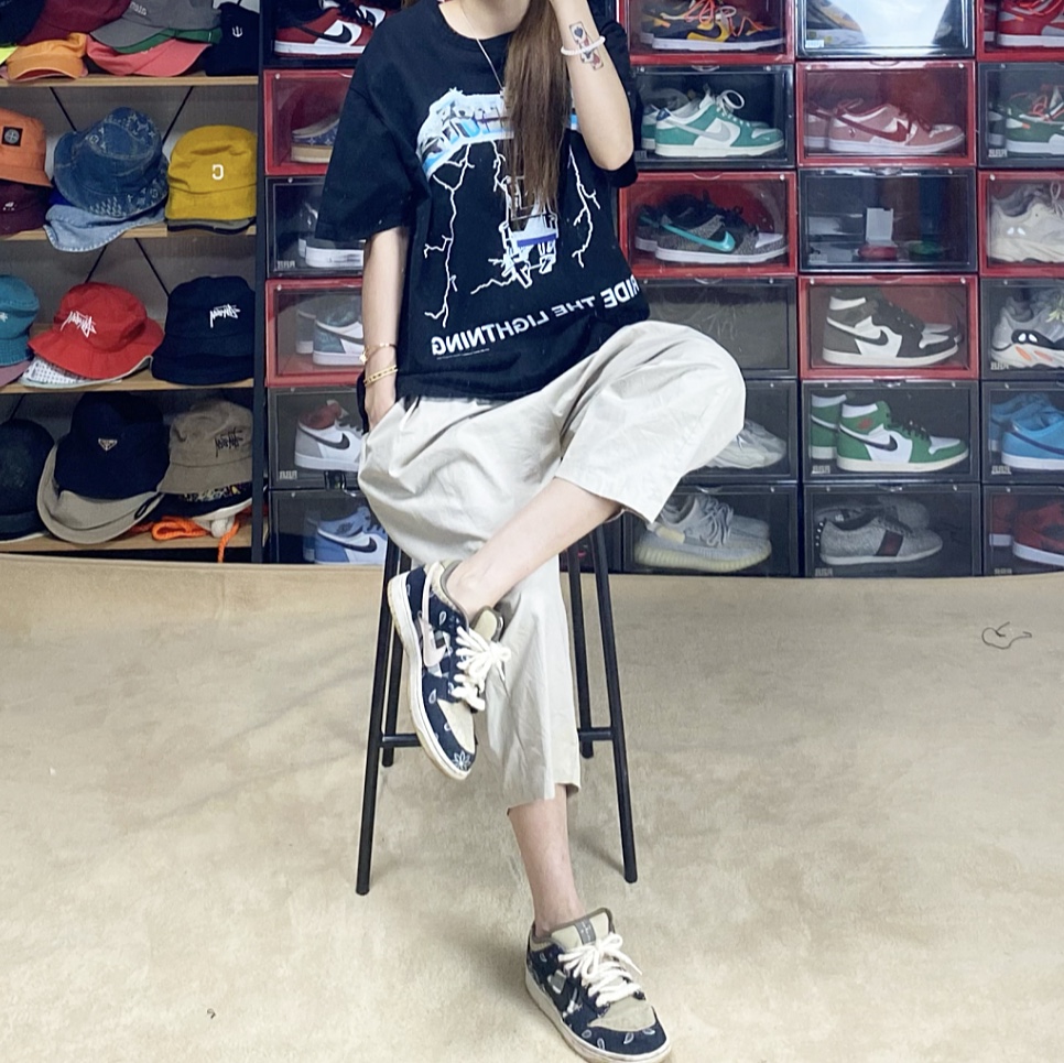 Nike x Travis Scott SB Dunk Low 착용 스타일