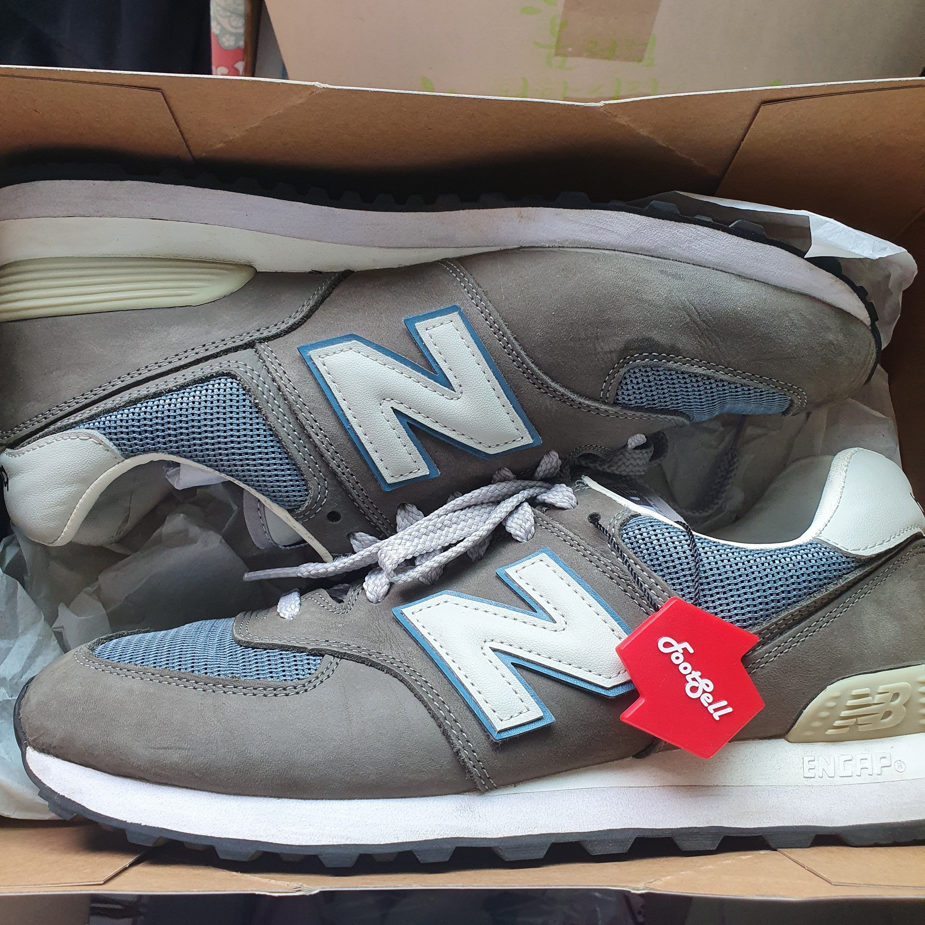 New Balance 574 Grey Day (1300JP) 착용 스타일