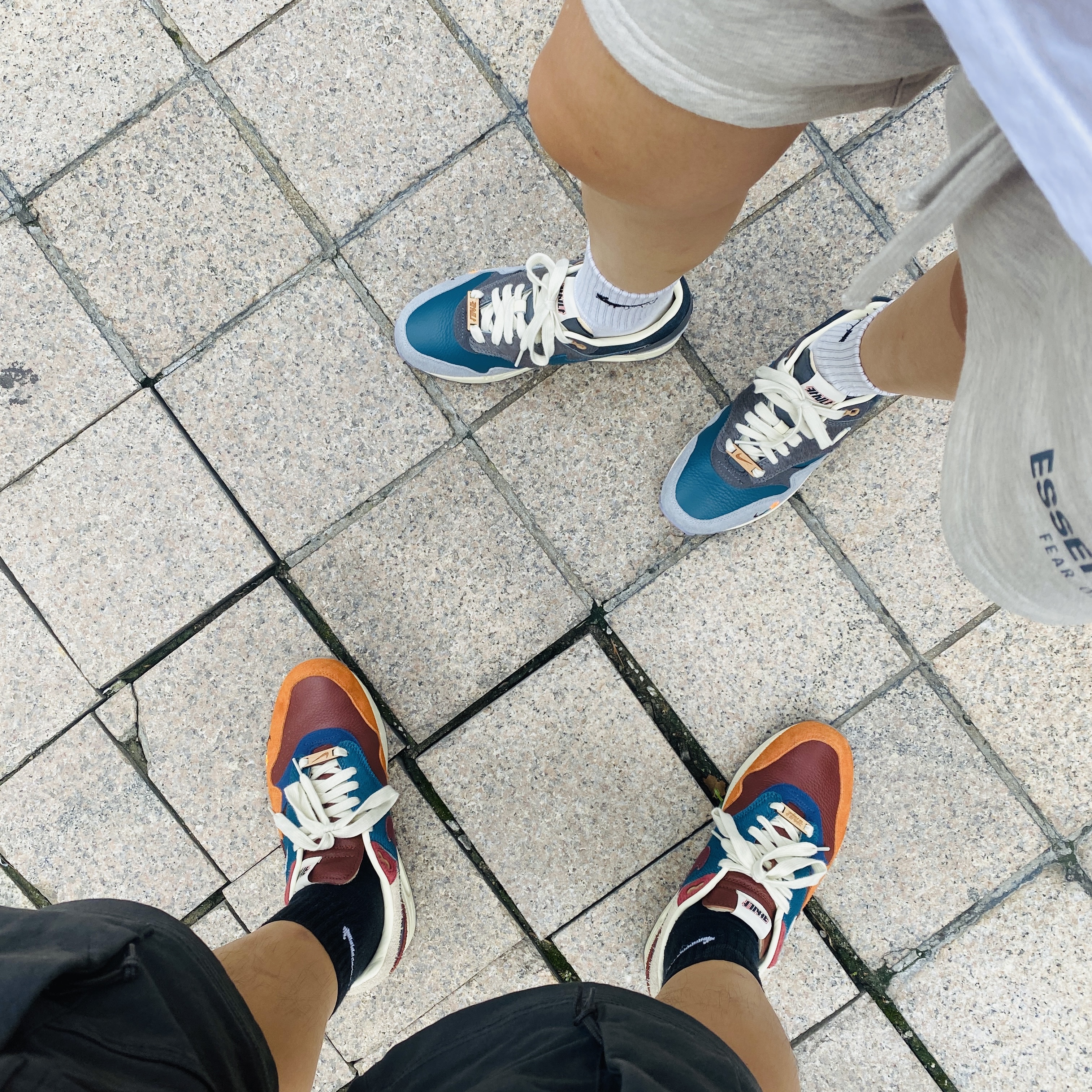 Nike x Kasina Air Max 1 SP Won-Ang Orange, Nike x Kasina Air Max 1 SP Won-Ang Particle Grey 착용 스타일 - 2