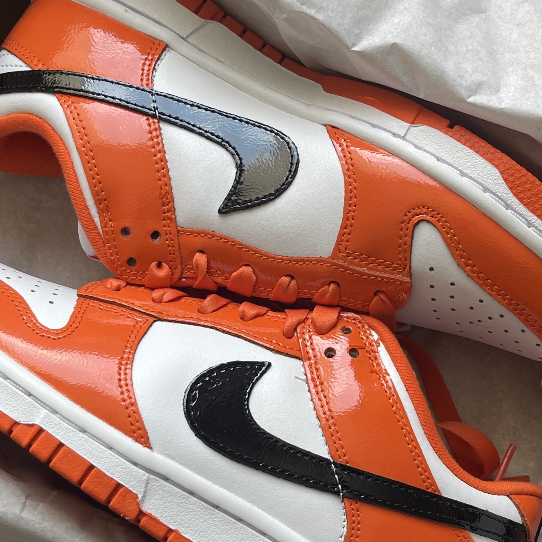 (W) Nike Dunk Low Essential Brilliant Orange 착용 스타일