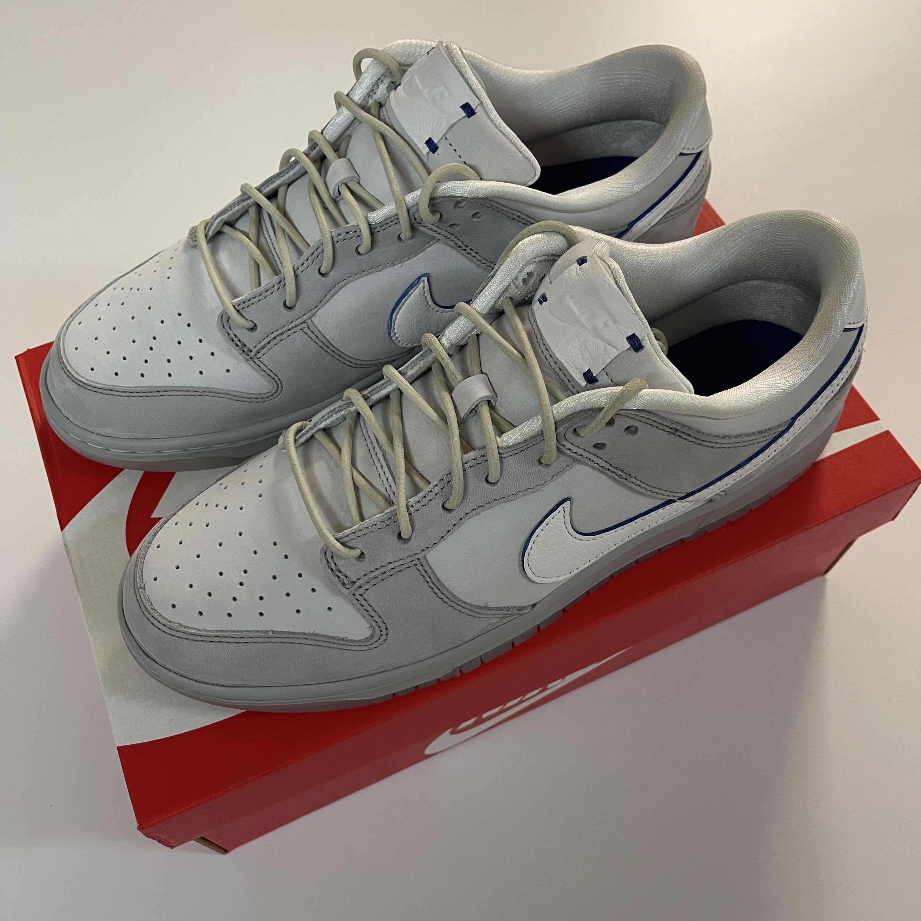 Nike Dunk Low Wolf Grey and Pure Platinum 착용 스타일 - 2