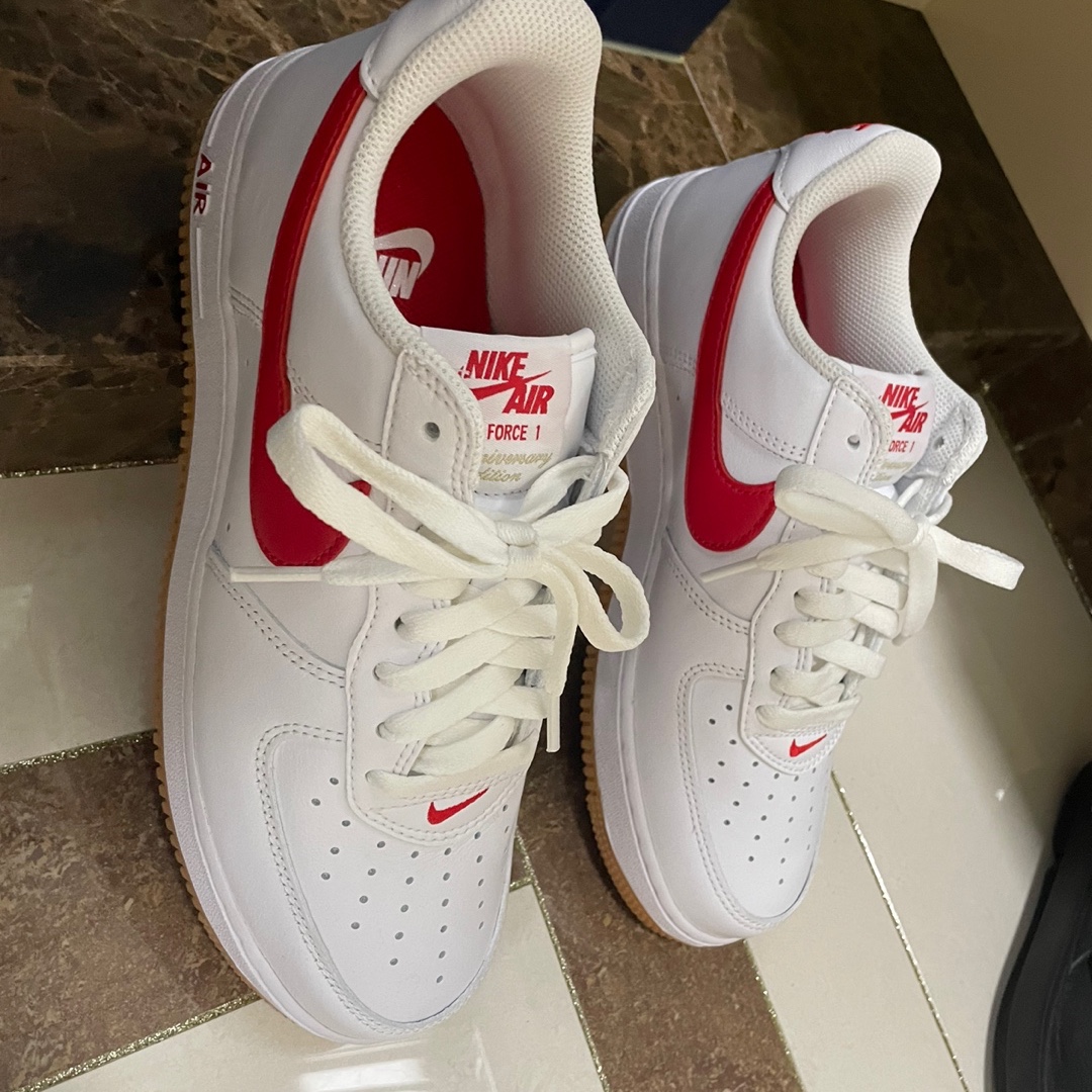 Nike Air Force 1 Low Retro Color of the Month University Red 착용 스타일
