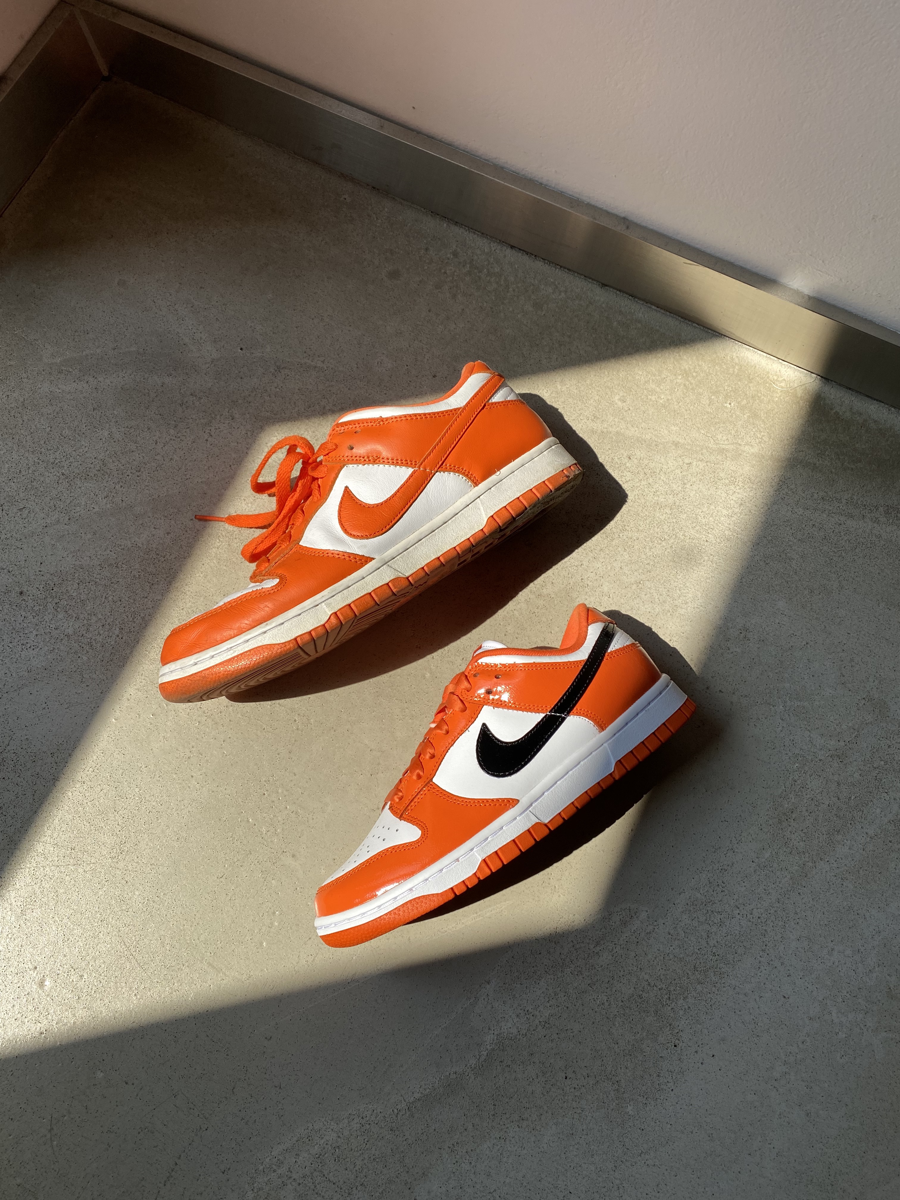 Nike Dunk Low SP Syracuse 2020, (W) Nike Dunk Low Essential Brilliant Orange 착용 스타일