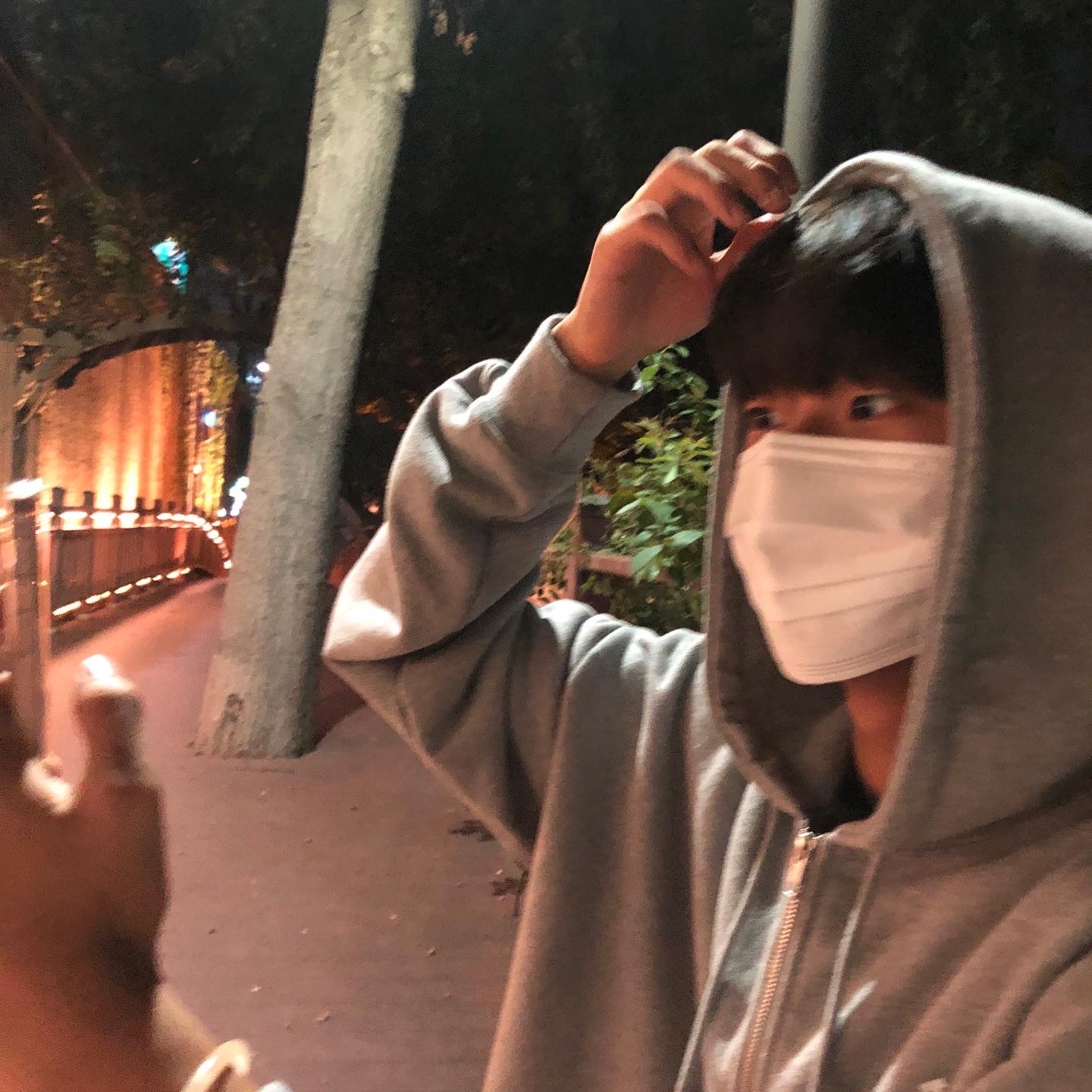 IAB Studio Zip-Up Hoodie Gray - 22FW 착용 스타일 - 1