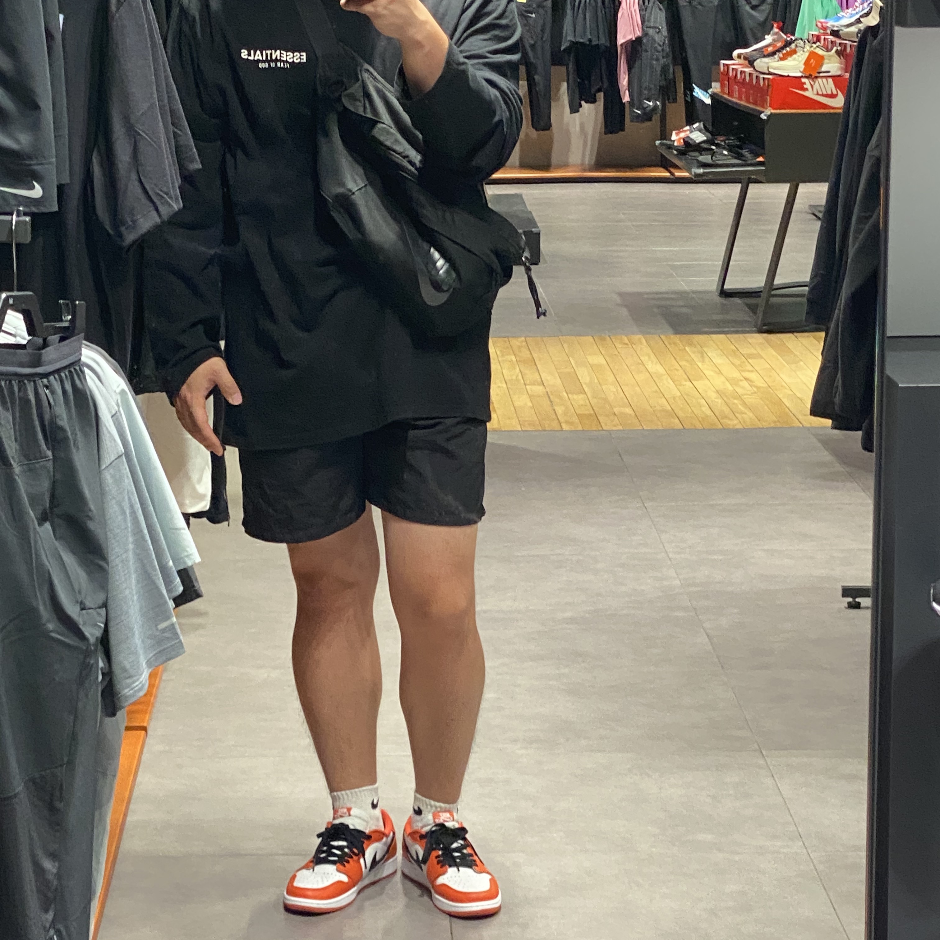 Jordan 1 Low OG Starfish 착용 스타일 - 2