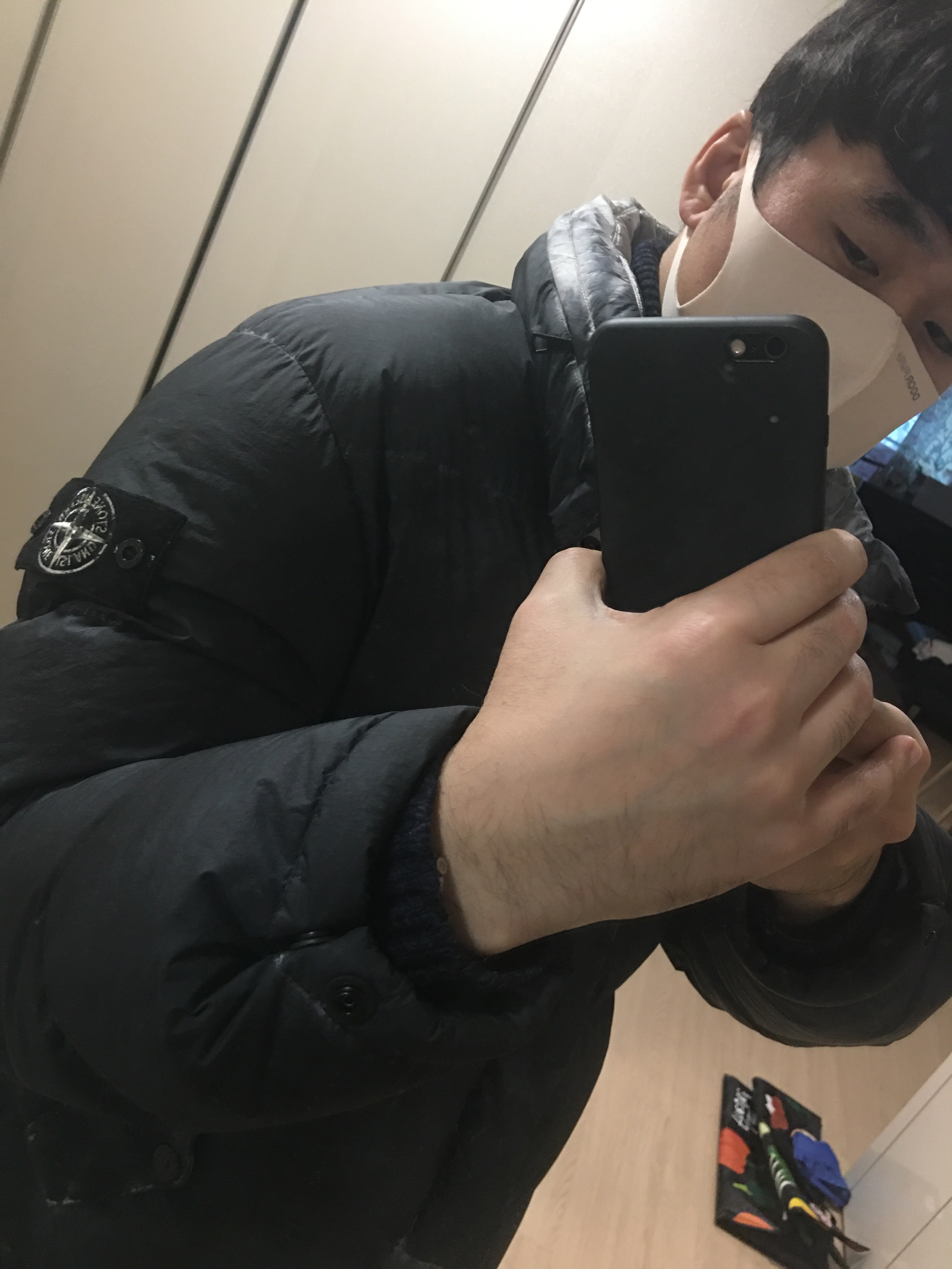 Supreme x Stone Island Painted Camo Crinkle Down Jacket Black - 20FW 착용 스타일 - 1