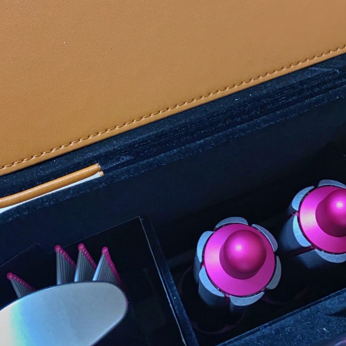 Dyson Airwrap Styler Volume And Shape Nickel Fuchsia (Korean Ver.) 착용 스타일