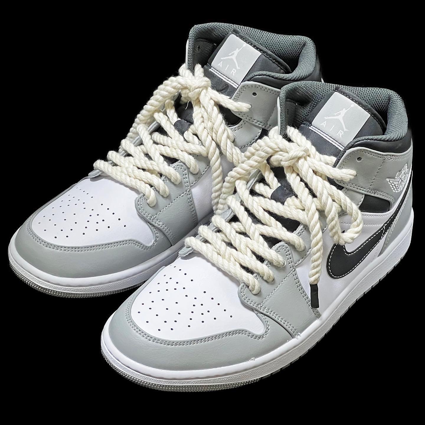 Jordan 1 Mid Light Smoke Grey Anthracite 착용 스타일
