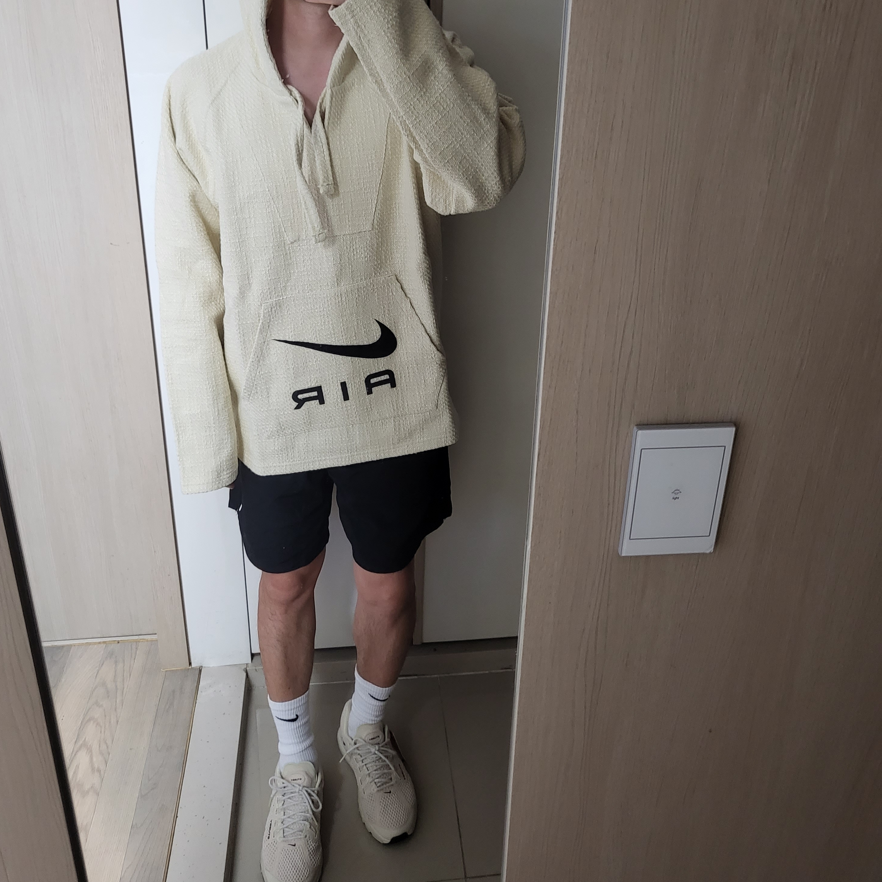 Nike x Stussy Air Max 2013 Fossil, Nike x Stussy NRG Fleece Hemp Pullover Natural 착용 스타일 - 3