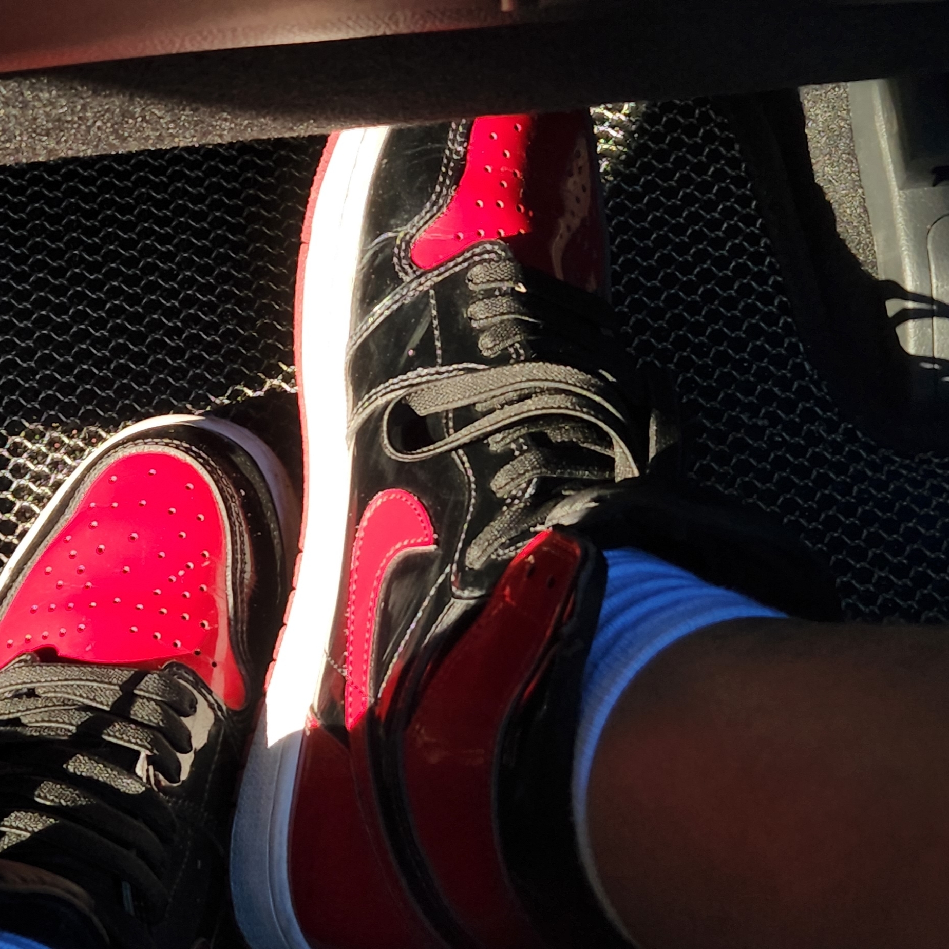 Jordan 1 Retro High OG Patent Bred 착용 스타일