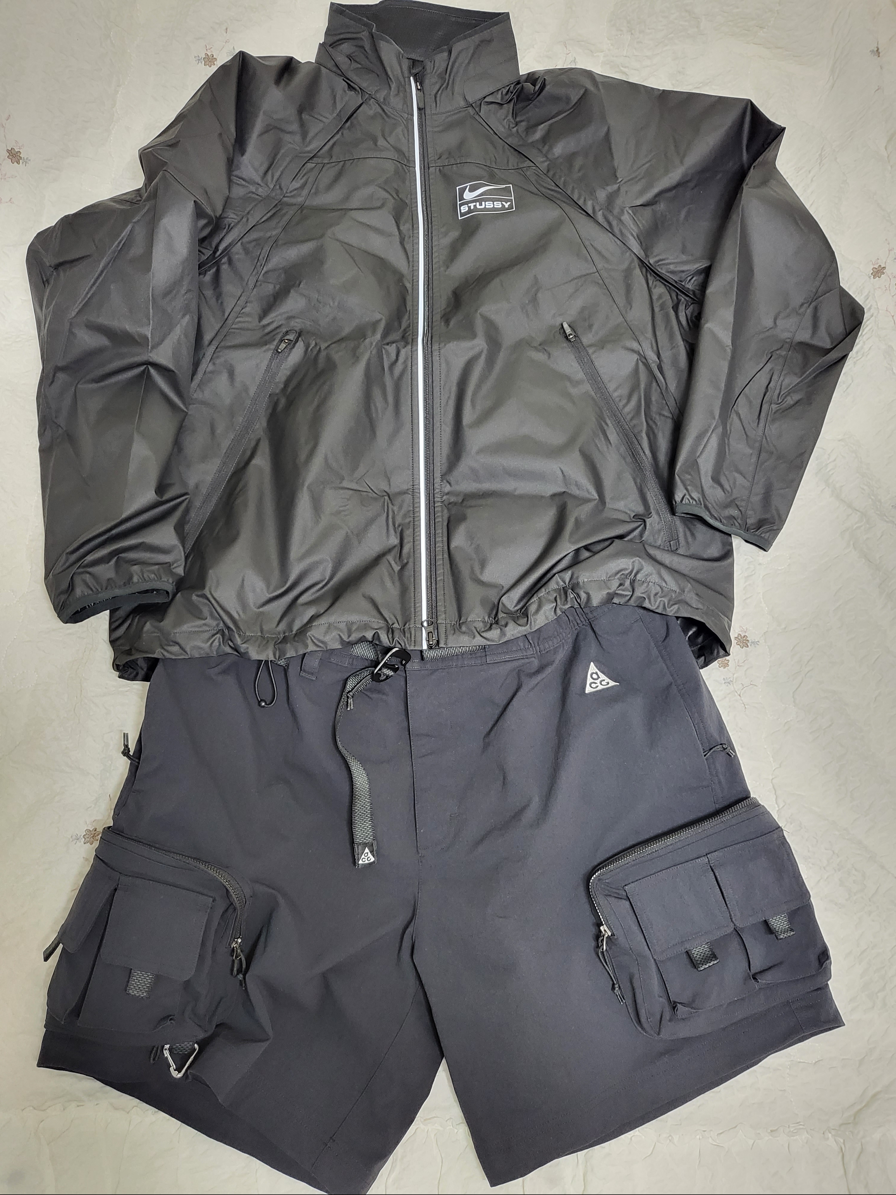 Nike x Stussy NRG FL Storm-Fit Jacket Black (DO5304-010), Nike ACG Cargo Shorts Black - Asia 착용 스타일 - 1