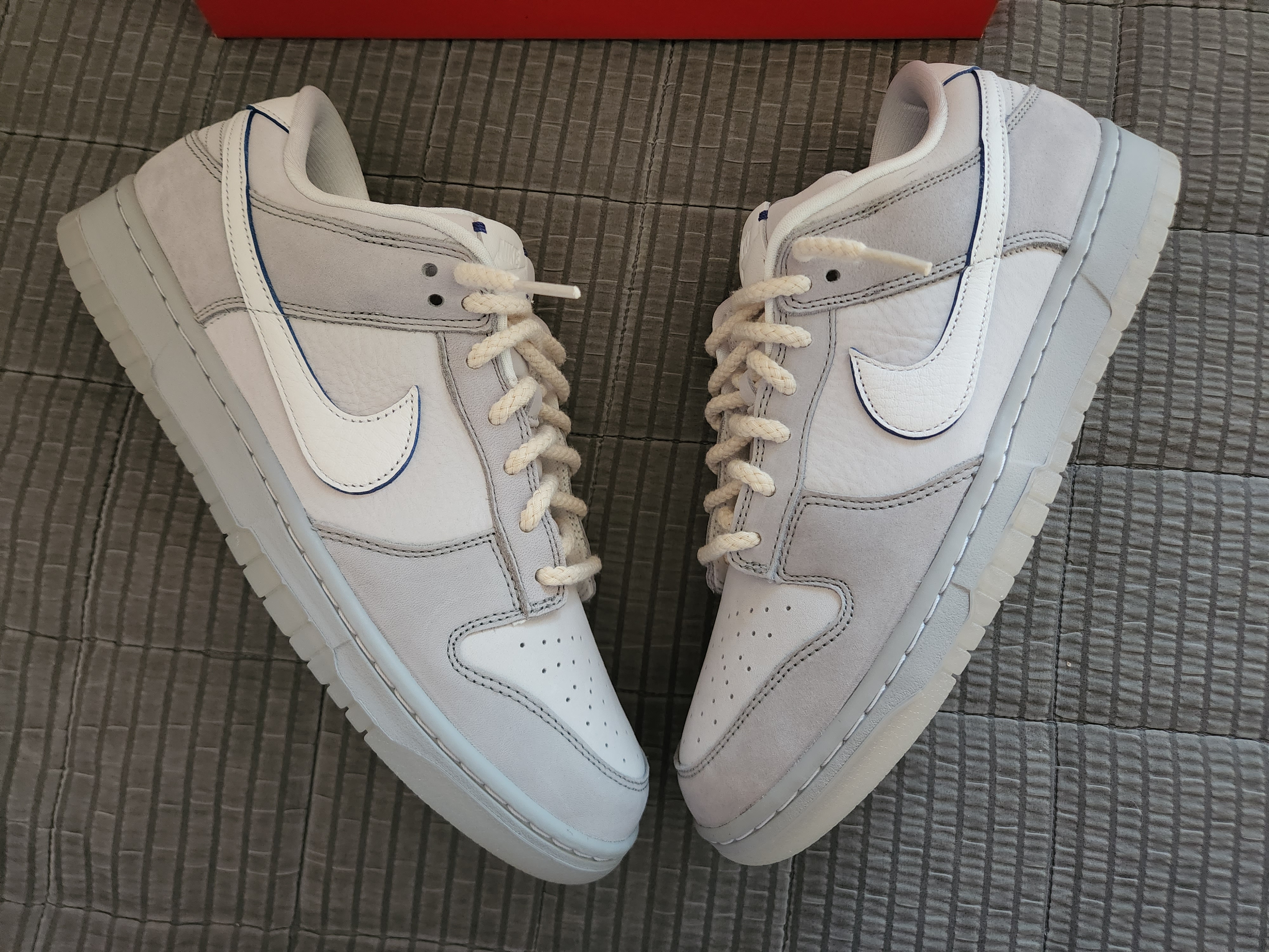 Nike Dunk Low Wolf Grey and Pure Platinum 착용 스타일 - 3